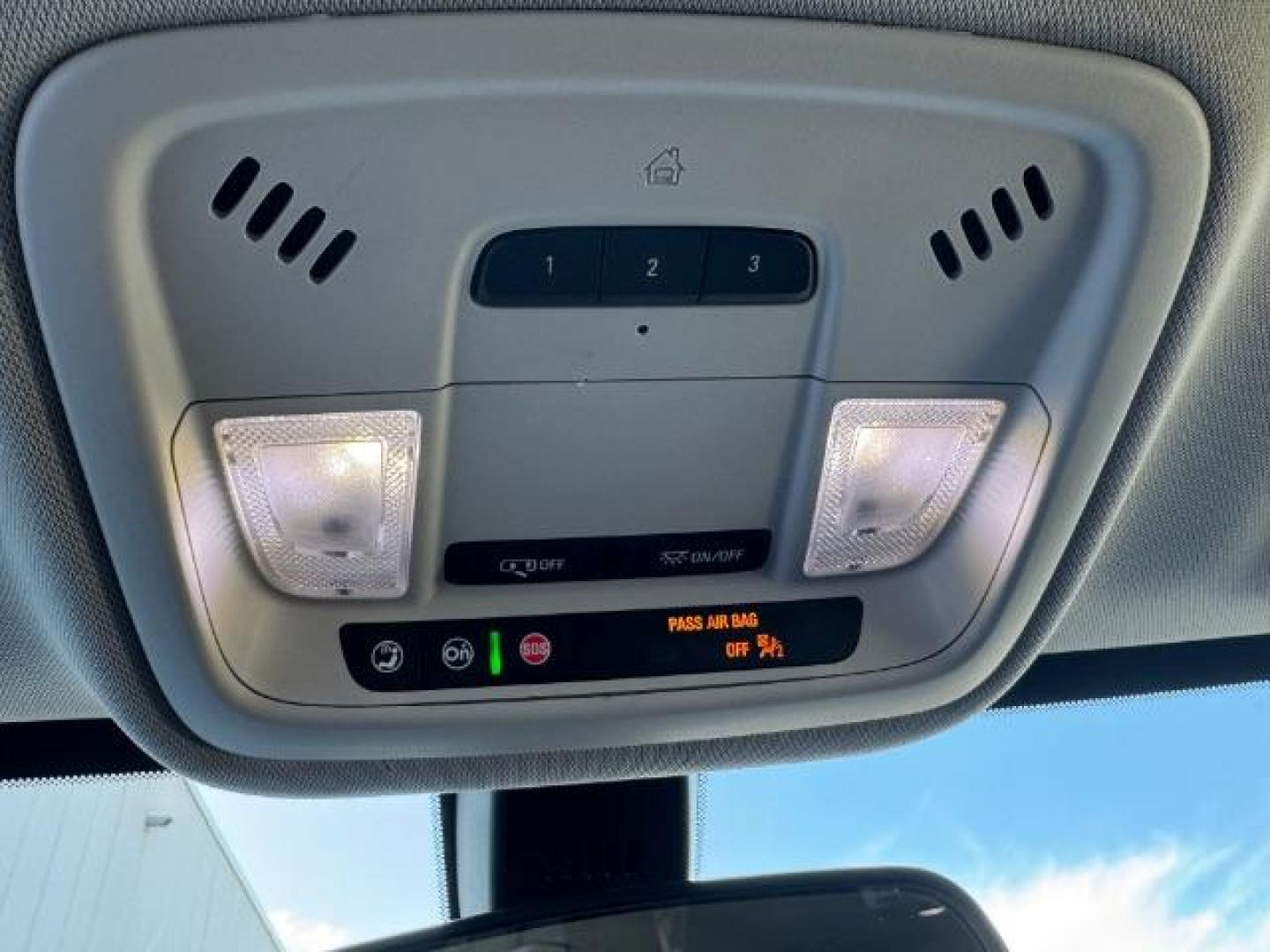 2021 Summit White /Jet Black Chevrolet Traverse AWD LT Cloth (1GNEVGKW1MJ) with an 3.6L V-6 gasoline direct injection engine, AUTOMATIC transmission, located at 1235 N Woodruff Ave., Idaho Falls, 83401, (208) 523-1053, 43.507172, -112.000488 - Photo#20