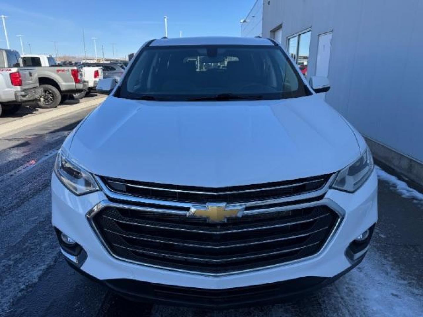 2021 Summit White /Jet Black Chevrolet Traverse AWD LT Cloth (1GNEVGKW1MJ) with an 3.6L V-6 gasoline direct injection engine, AUTOMATIC transmission, located at 1235 N Woodruff Ave., Idaho Falls, 83401, (208) 523-1053, 43.507172, -112.000488 - Photo#6