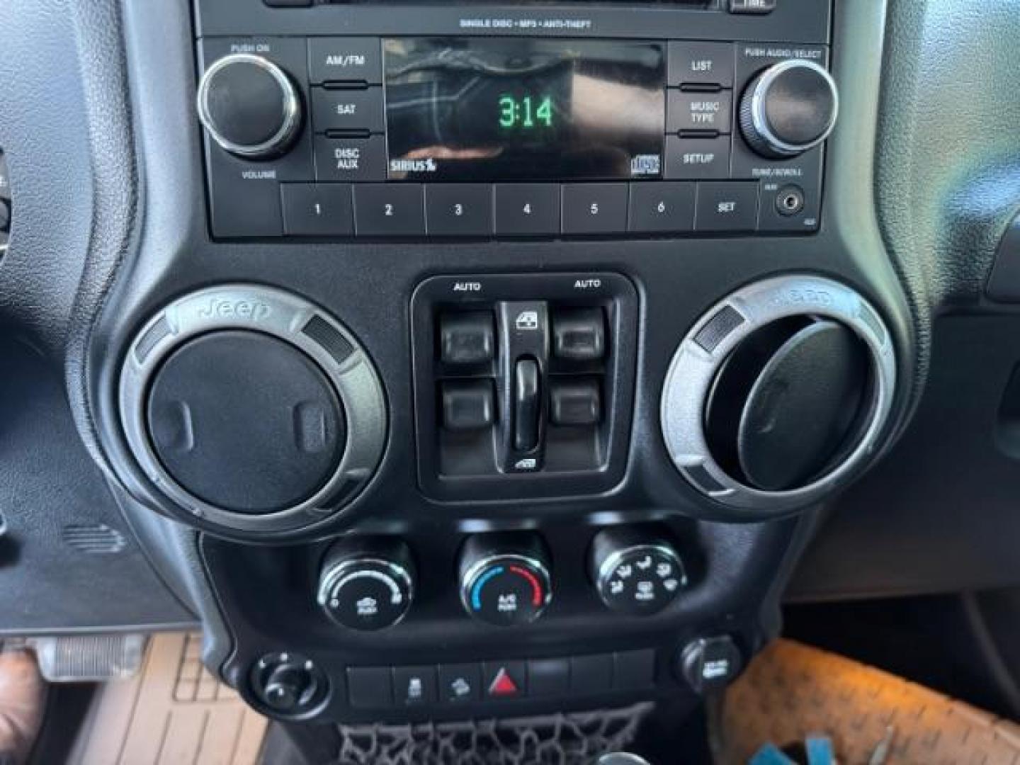 2015 WHITE /BLACK JEEP WRANGLER UNLIMITED SPORT (1C4BJWDG2FL) with an V-6 engine, AUTO transmission, located at 1235 N Woodruff Ave., Idaho Falls, 83401, (208) 523-1053, 43.507172, -112.000488 - Photo#16
