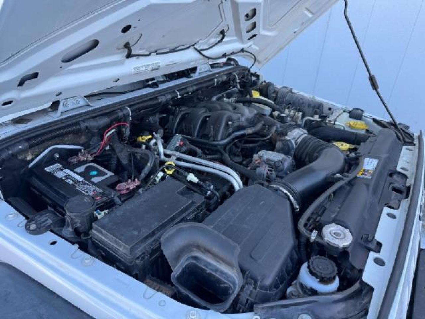 2015 WHITE /BLACK JEEP WRANGLER UNLIMITED SPORT (1C4BJWDG2FL) with an V-6 engine, AUTO transmission, located at 1235 N Woodruff Ave., Idaho Falls, 83401, (208) 523-1053, 43.507172, -112.000488 - Photo#8