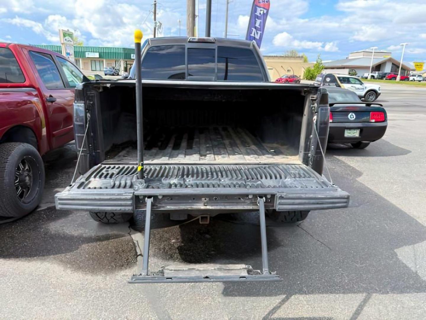 2014 BLACK /BLACK FORD F-150 PLATINUM (1FTFW1ET7EF) with an 5.3 engine, AUTO transmission, located at 1235 N Woodruff Ave., Idaho Falls, 83401, (208) 523-1053, 43.507172, -112.000488 - At Timberline Auto, finding a great deal on your next vehicle is always easy! Our experienced sales staff's goal is to help find you the right vehicle at the right price! Our knowledgeable finance department has options for almost any credit score. We offer extended service contract options to prote - Photo#4