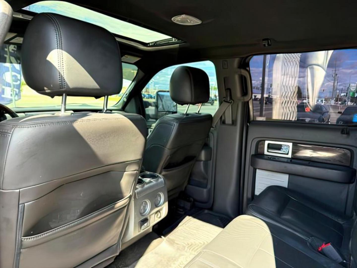 2014 BLACK /BLACK FORD F-150 PLATINUM (1FTFW1ET7EF) with an 5.3 engine, AUTO transmission, located at 1235 N Woodruff Ave., Idaho Falls, 83401, (208) 523-1053, 43.507172, -112.000488 - At Timberline Auto, finding a great deal on your next vehicle is always easy! Our experienced sales staff's goal is to help find you the right vehicle at the right price! Our knowledgeable finance department has options for almost any credit score. We offer extended service contract options to prote - Photo#17