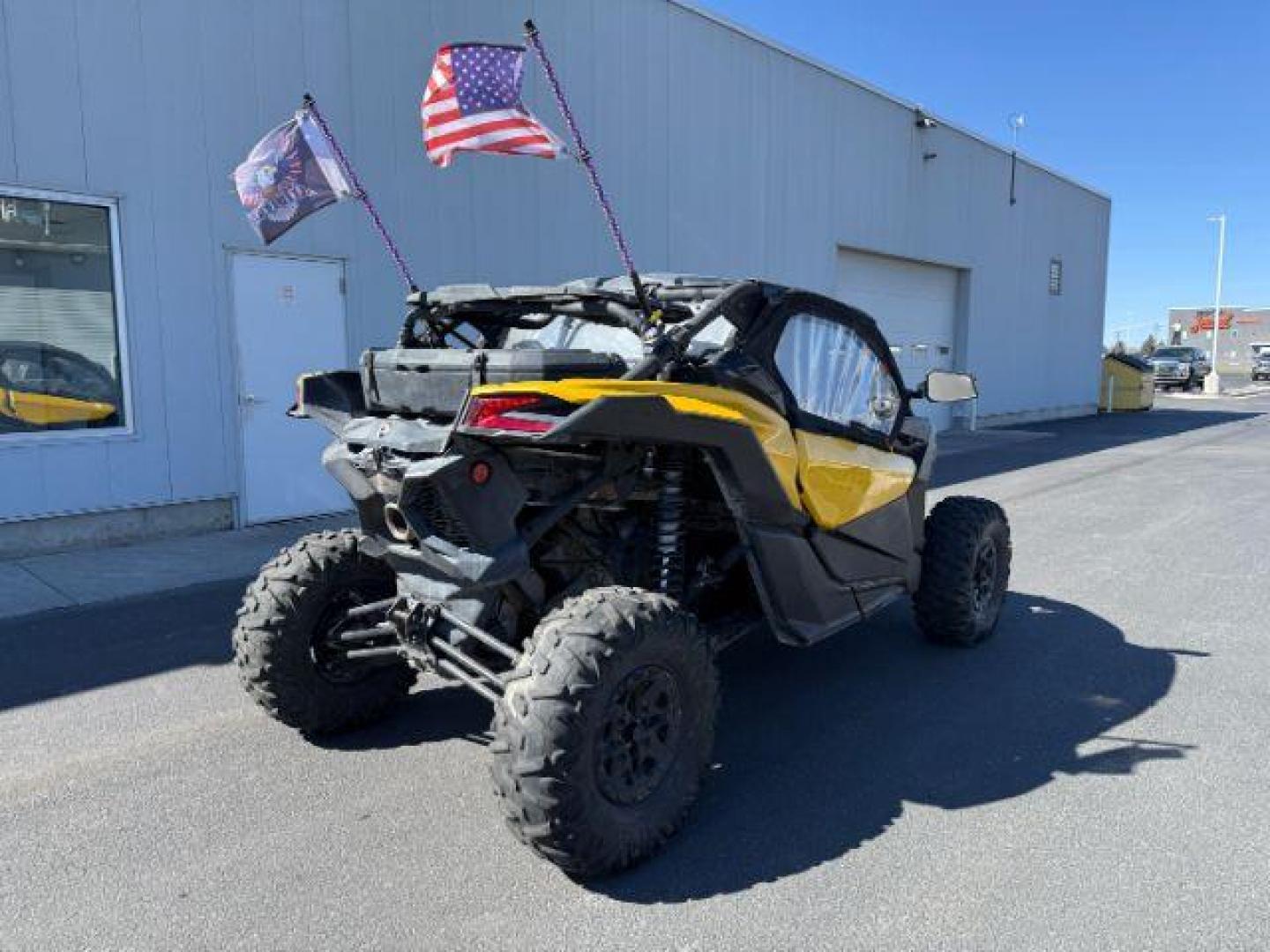 2017 YELLOW /VINYL CANAM X3 NA (3JBVDAW26HK) with an 1000CC engine, AUTOMATIC transmission, located at 1235 N Woodruff Ave., Idaho Falls, 83401, (208) 523-1053, 43.507172, -112.000488 - At Timberline Auto, finding a great deal on your next vehicle is always easy! Our experienced sales staff's goal is to help find you the right vehicle at the right price! Our knowledgeable finance department has options for almost any credit score. We offer extended service contract options to prote - Photo#4