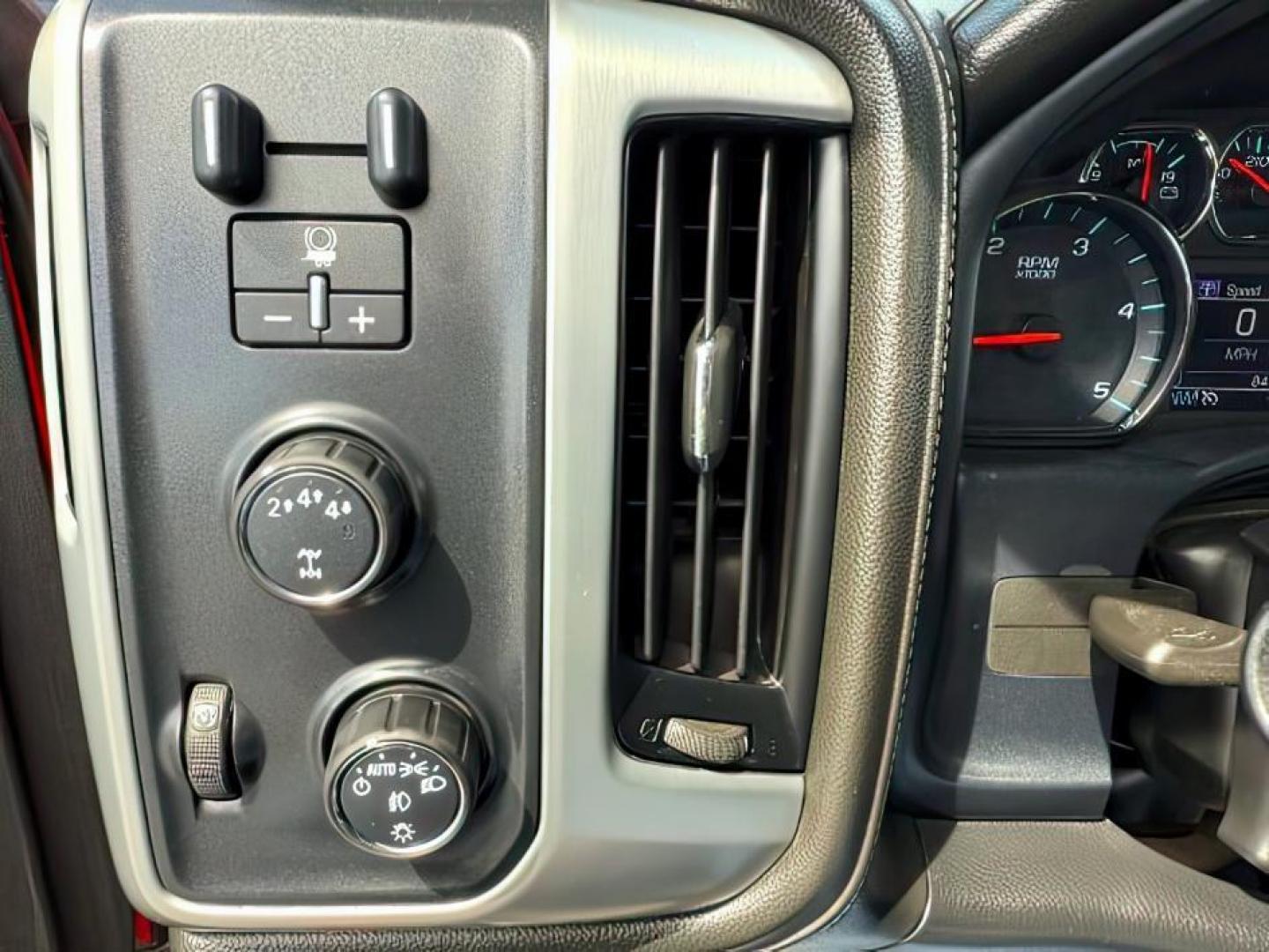 2018 Cardinal Red /Jet Black GMC Sierra 3500HD SLE (1GT42WCY2JF) with an 6.6 engine, AUTOMATIC transmission, located at 1235 N Woodruff Ave., Idaho Falls, 83401, (208) 523-1053, 43.507172, -112.000488 - At Timberline Auto, finding a great deal on your next vehicle is always easy! Our experienced sales staff's goal is to help find you the right vehicle at the right price! Our knowledgeable finance department has options for almost any credit score. We offer extended service contract options to prote - Photo#16