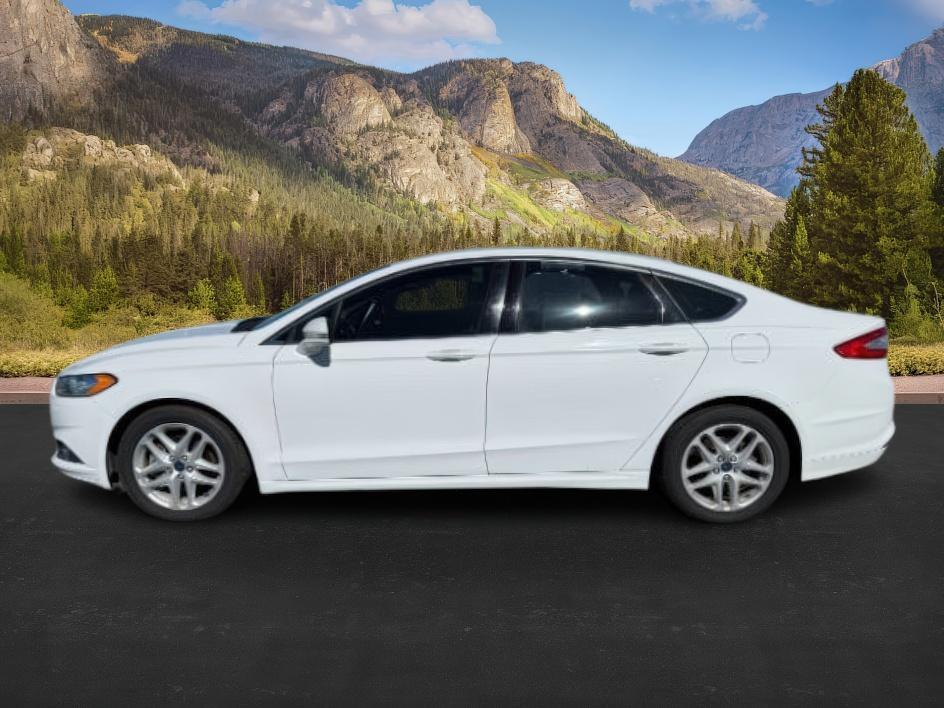 photo of 2016 Ford Fusion SE