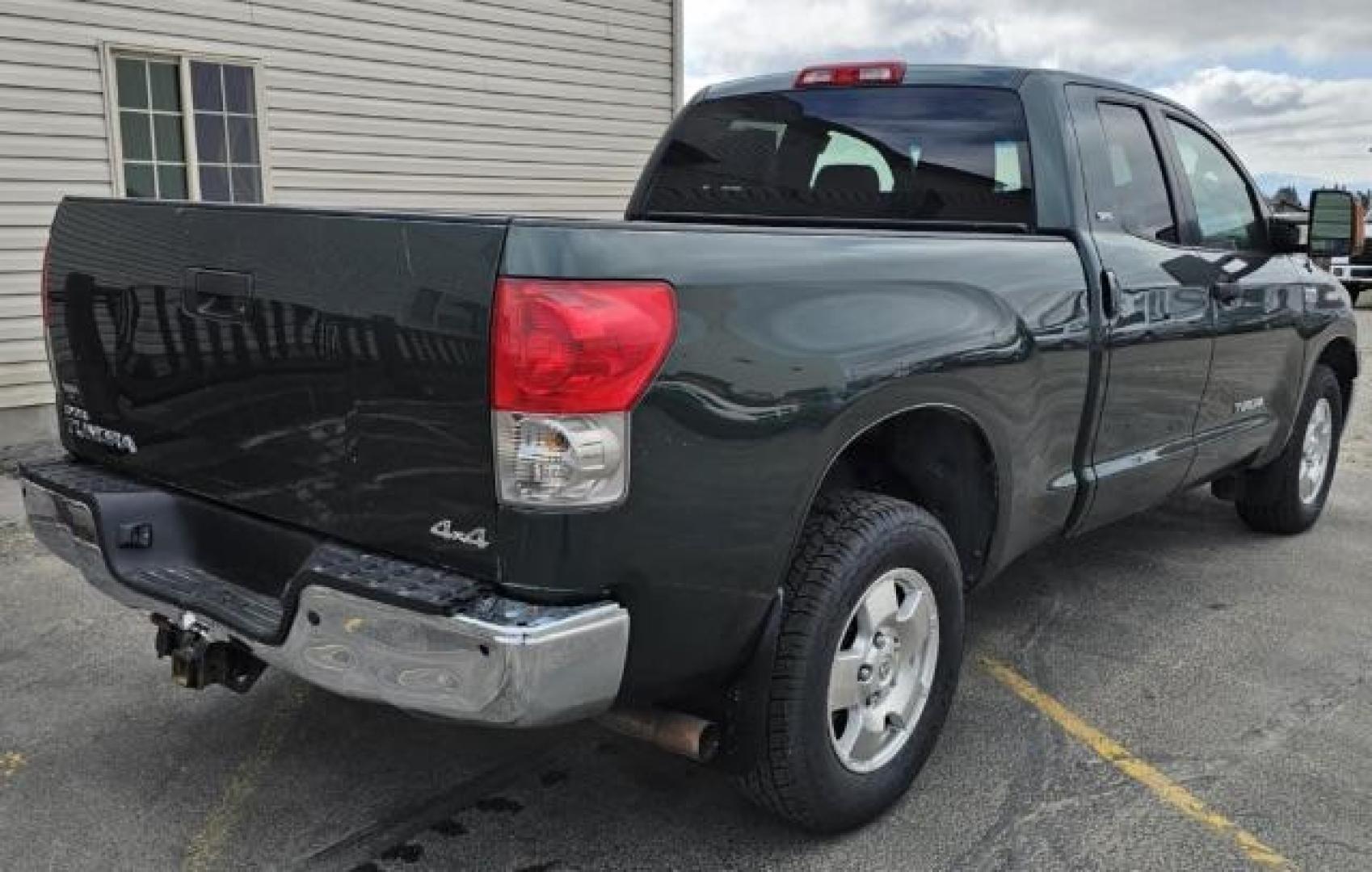 2008 GREEN /Sand Beige Toyota Tundra Base 5.7L V8 | SR5 5.7L V8 (5TFBV541X8X) with an I-FORCE 5.7L V-8 DOHC engine, AUTOMATIC transmission, located at 1235 N Woodruff Ave., Idaho Falls, 83401, (208) 523-1053, 43.507172, -112.000488 - At Timberline Auto, finding a great deal on your next vehicle is always easy! Our experienced sales staff's goal is to help find you the right vehicle at the right price! Our knowledgeable finance department has options for almost any credit score. We offer extended service contract options to prote - Photo#6