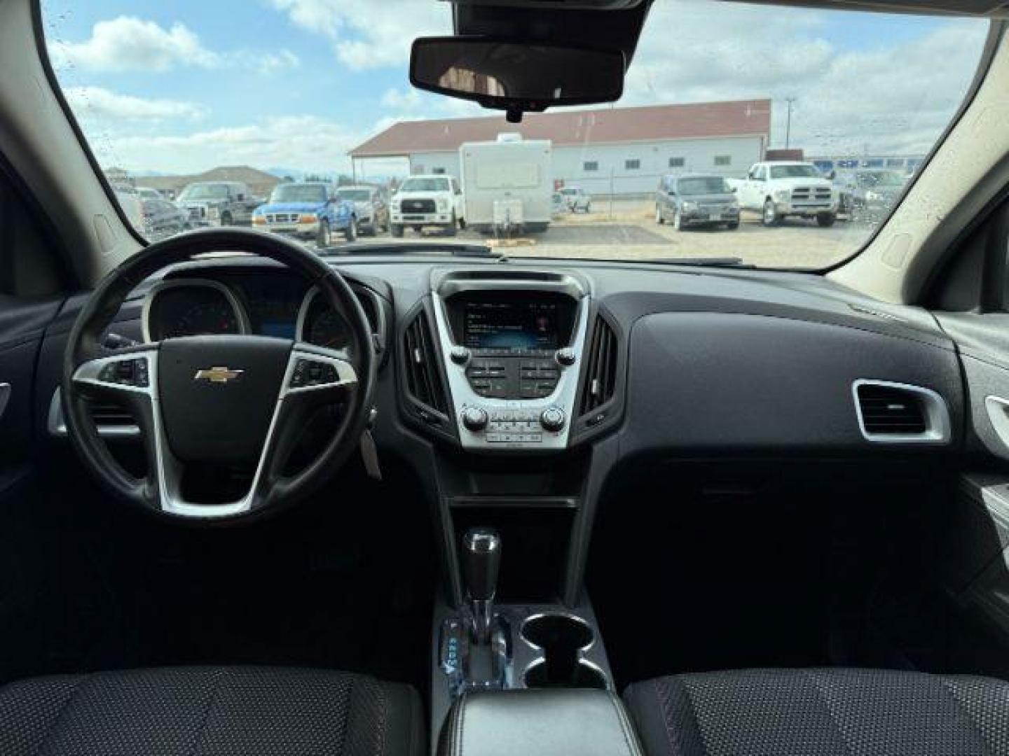 2017 Summit White /Jet Black Chevrolet Equinox LT (2GNFLFEK2H6) with an 2.4L I-4 gasoline direct injection engine, located at 1235 N Woodruff Ave., Idaho Falls, 83401, (208) 523-1053, 43.507172, -112.000488 - At Timberline Auto, finding a great deal on your next vehicle is always easy! Our experienced sales staff's goal is to help find you the right vehicle at the right price! Our knowledgeable finance department has options for almost any credit score. We offer extended service contract options to prote - Photo#14