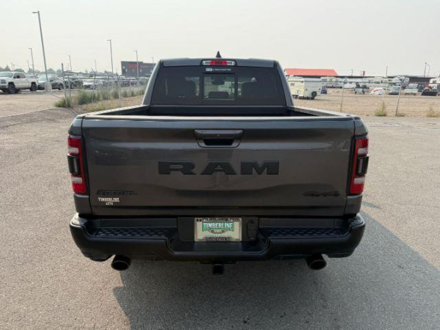 2020 GRAY /LEATHER Ram 1500 (1C6SRFLT8LN) with an 57 engine, Automatic transmission, located at 1175 N Woodruff Ave, Idaho Falls, ID, 83401, 43.506901, -111.999657 - At Timberline Auto, finding a great deal on your next vehicle is always easy! Our experienced sales staff's goal is to help find you the right vehicle at the right price! Our knowledgeable finance department has options for almost any credit score. We offer extended service contract options to prote - Photo#27