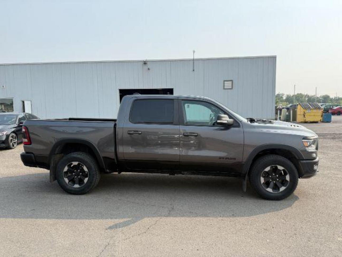 2020 GRAY /LEATHER Ram 1500 (1C6SRFLT8LN) with an 57 engine, Automatic transmission, located at 1175 N Woodruff Ave, Idaho Falls, ID, 83401, 43.506901, -111.999657 - At Timberline Auto, finding a great deal on your next vehicle is always easy! Our experienced sales staff's goal is to help find you the right vehicle at the right price! Our knowledgeable finance department has options for almost any credit score. We offer extended service contract options to prote - Photo#30