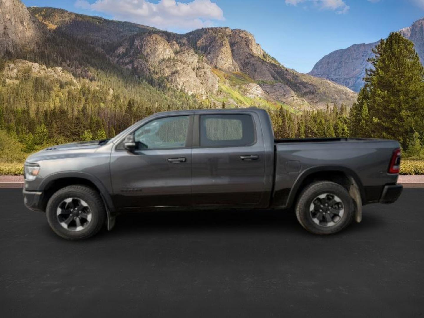 2020 GRAY /LEATHER Ram 1500 (1C6SRFLT8LN) with an 57 engine, Automatic transmission, located at 1175 N Woodruff Ave, Idaho Falls, ID, 83401, 43.506901, -111.999657 - At Timberline Auto, finding a great deal on your next vehicle is always easy! Our experienced sales staff's goal is to help find you the right vehicle at the right price! Our knowledgeable finance department has options for almost any credit score. We offer extended service contract options to prote - Photo#1