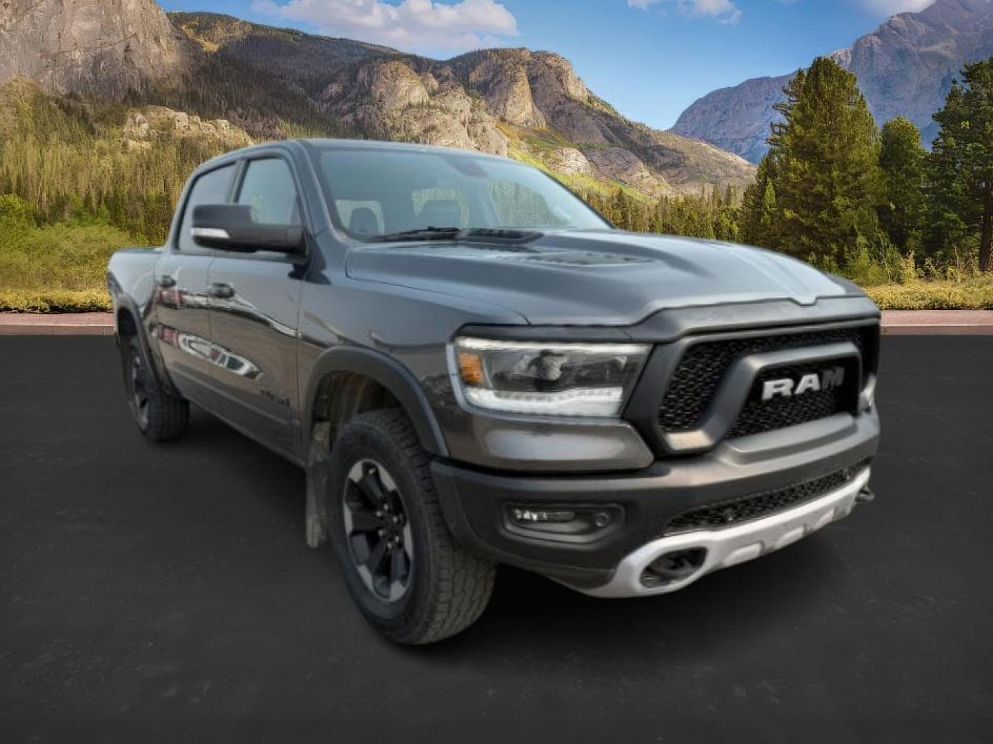 2020 GRAY /LEATHER Ram 1500 (1C6SRFLT8LN) with an 57 engine, Automatic transmission, located at 1175 N Woodruff Ave, Idaho Falls, ID, 83401, 43.506901, -111.999657 - At Timberline Auto, finding a great deal on your next vehicle is always easy! Our experienced sales staff's goal is to help find you the right vehicle at the right price! Our knowledgeable finance department has options for almost any credit score. We offer extended service contract options to prote - Photo#7