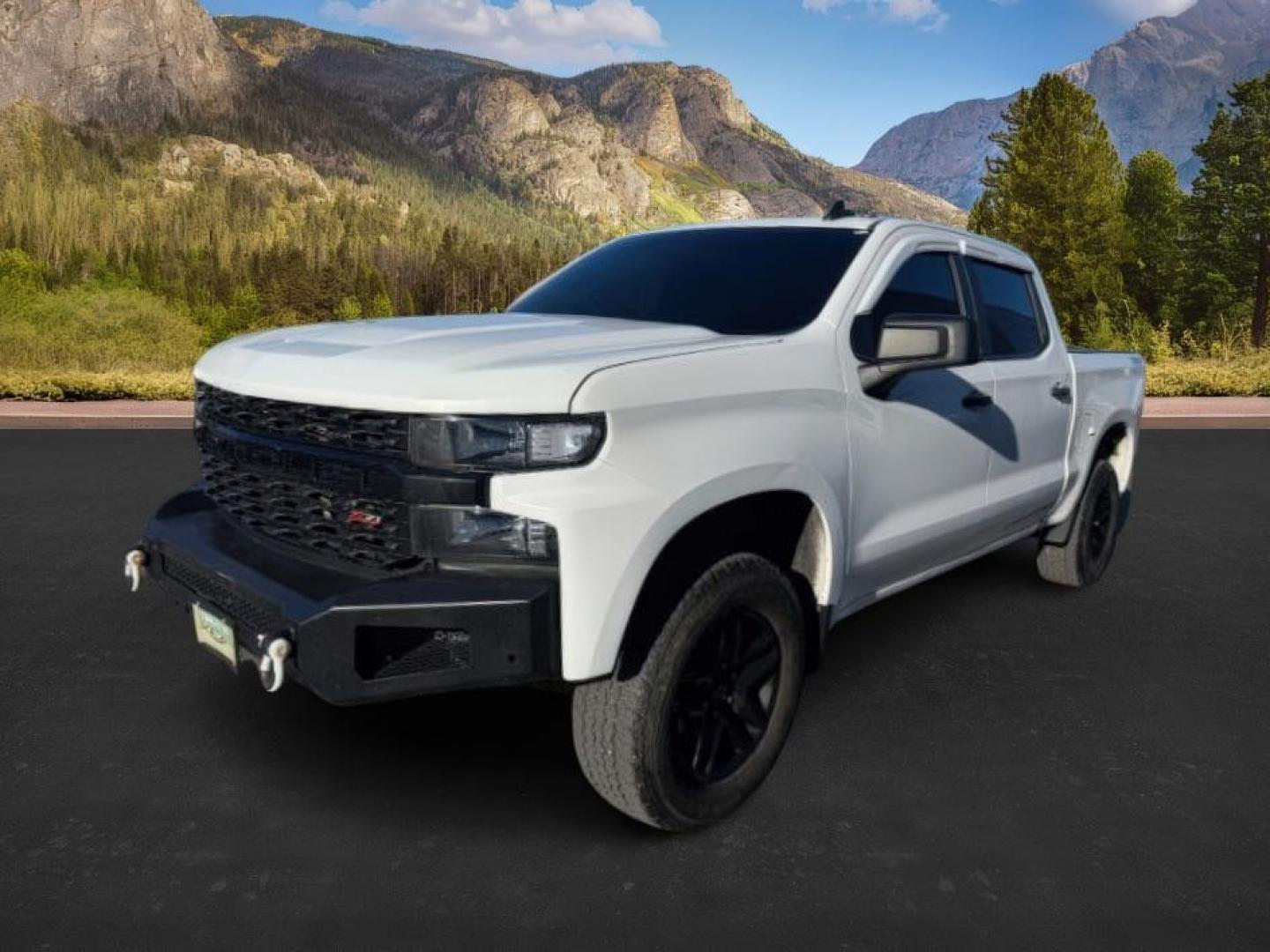 2020 WHITE /CLOTH Chevrolet Silverado 1500 CLOTH (1GCPYCEF0LZ) with an 5.3 engine, AUTOMATIC transmission, located at 1235 N Woodruff Ave., Idaho Falls, 83401, (208) 523-1053, 43.507172, -112.000488 - At Timberline Auto, finding a great deal on your next vehicle is always easy! Our experienced sales staff's goal is to help find you the right vehicle at the right price! Our knowledgeable finance department has options for almost any credit score. We offer extended service contract options to prote - Photo#0
