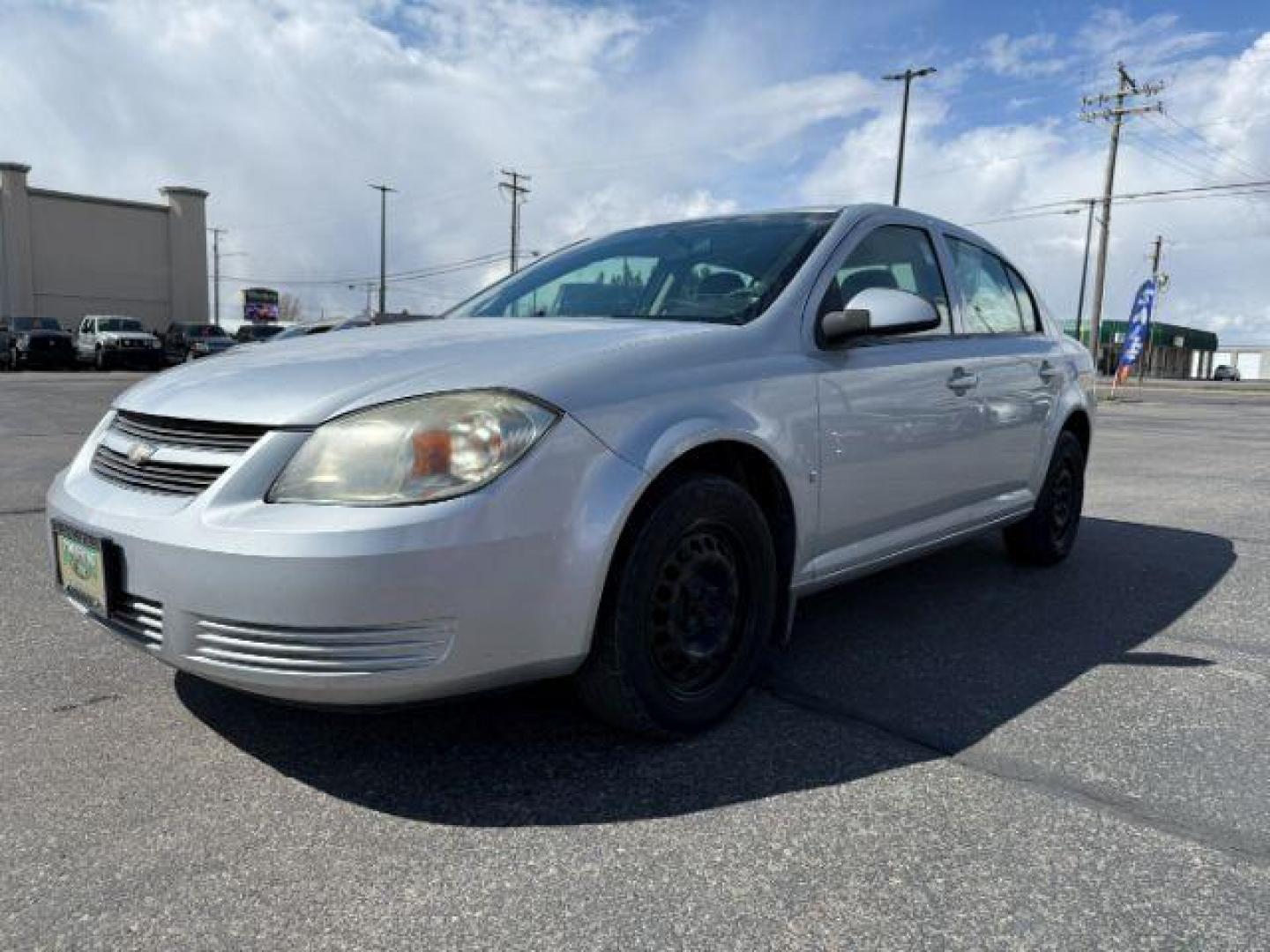 2008 Ultra Silver Metallic /Gray Chevrolet Cobalt LT (1G1AL58F287) with an Ecotec 2.2L I-4 DOHC engine, AUTOMATIC transmission, located at 1235 N Woodruff Ave., Idaho Falls, 83401, (208) 523-1053, 43.507172, -112.000488 - At Timberline Auto, finding a great deal on your next vehicle is always easy! Our experienced sales staff's goal is to help find you the right vehicle at the right price! Our knowledgeable finance department has options for almost any credit score. We offer extended service contract options to prote - Photo#0