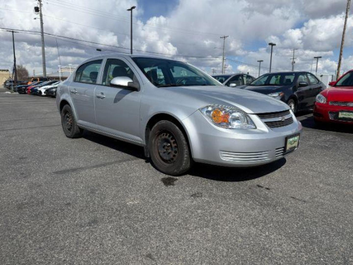 2008 Ultra Silver Metallic /Gray Chevrolet Cobalt LT (1G1AL58F287) with an Ecotec 2.2L I-4 DOHC engine, AUTOMATIC transmission, located at 1235 N Woodruff Ave., Idaho Falls, 83401, (208) 523-1053, 43.507172, -112.000488 - At Timberline Auto, finding a great deal on your next vehicle is always easy! Our experienced sales staff's goal is to help find you the right vehicle at the right price! Our knowledgeable finance department has options for almost any credit score. We offer extended service contract options to prote - Photo#5