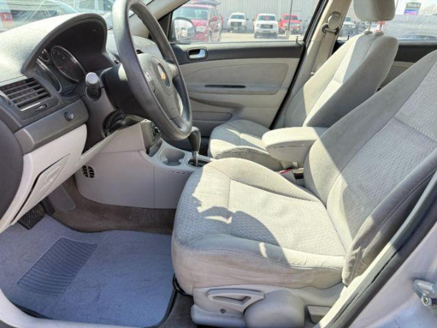 2008 Ultra Silver Metallic /Gray Chevrolet Cobalt LT (1G1AL58F287) with an Ecotec 2.2L I-4 DOHC engine, AUTOMATIC transmission, located at 1235 N Woodruff Ave., Idaho Falls, 83401, (208) 523-1053, 43.507172, -112.000488 - At Timberline Auto, finding a great deal on your next vehicle is always easy! Our experienced sales staff's goal is to help find you the right vehicle at the right price! Our knowledgeable finance department has options for almost any credit score. We offer extended service contract options to prote - Photo#7