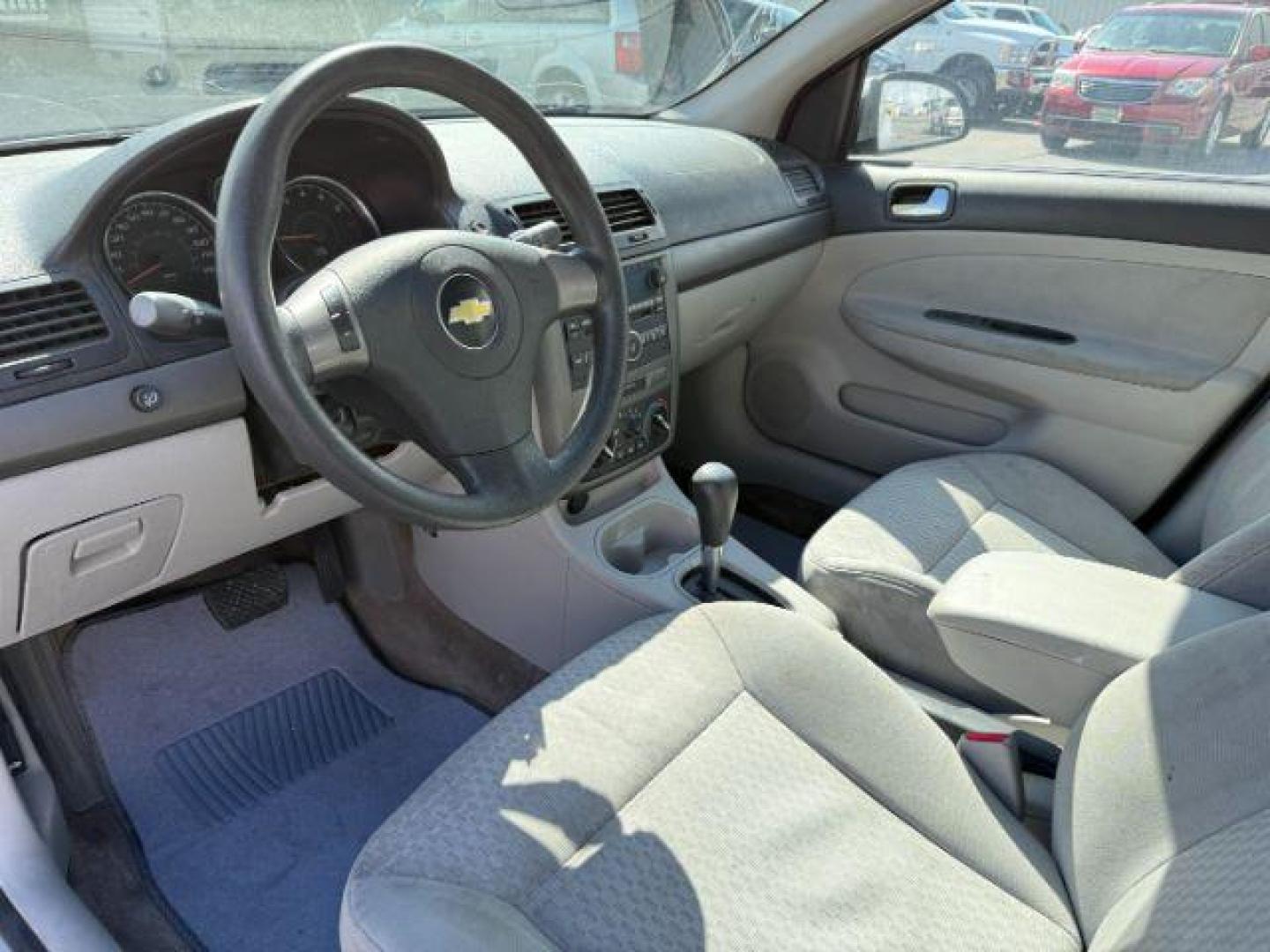 2008 Ultra Silver Metallic /Gray Chevrolet Cobalt LT (1G1AL58F287) with an Ecotec 2.2L I-4 DOHC engine, AUTOMATIC transmission, located at 1235 N Woodruff Ave., Idaho Falls, 83401, (208) 523-1053, 43.507172, -112.000488 - At Timberline Auto, finding a great deal on your next vehicle is always easy! Our experienced sales staff's goal is to help find you the right vehicle at the right price! Our knowledgeable finance department has options for almost any credit score. We offer extended service contract options to prote - Photo#8
