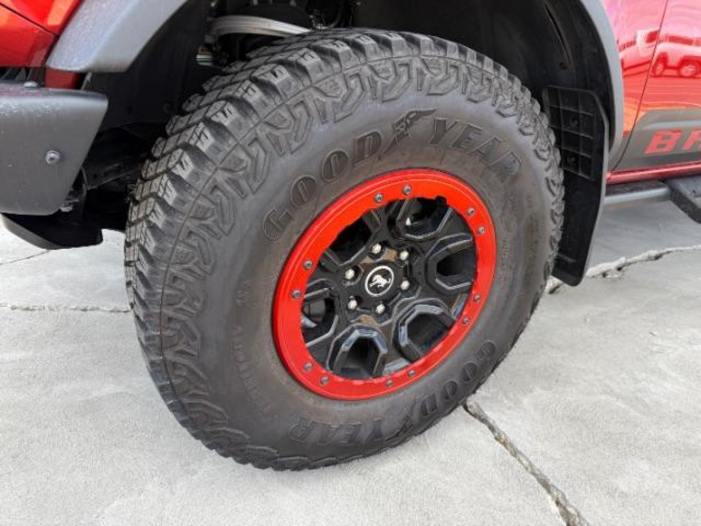 2024 RED /CLOTH FORD BRONCO BADLANDS (1FMEE9BP2RL) with an 2.7 engine, AUTOMATIC transmission, located at 1235 N Woodruff Ave., Idaho Falls, 83401, (208) 523-1053, 43.507172, -112.000488 - At Timberline Auto, finding a great deal on your next vehicle is always easy! Our experienced sales staff's goal is to help find you the right vehicle at the right price! Our knowledgeable finance department has options for almost any credit score. We offer extended service contract options to prote - Photo#18