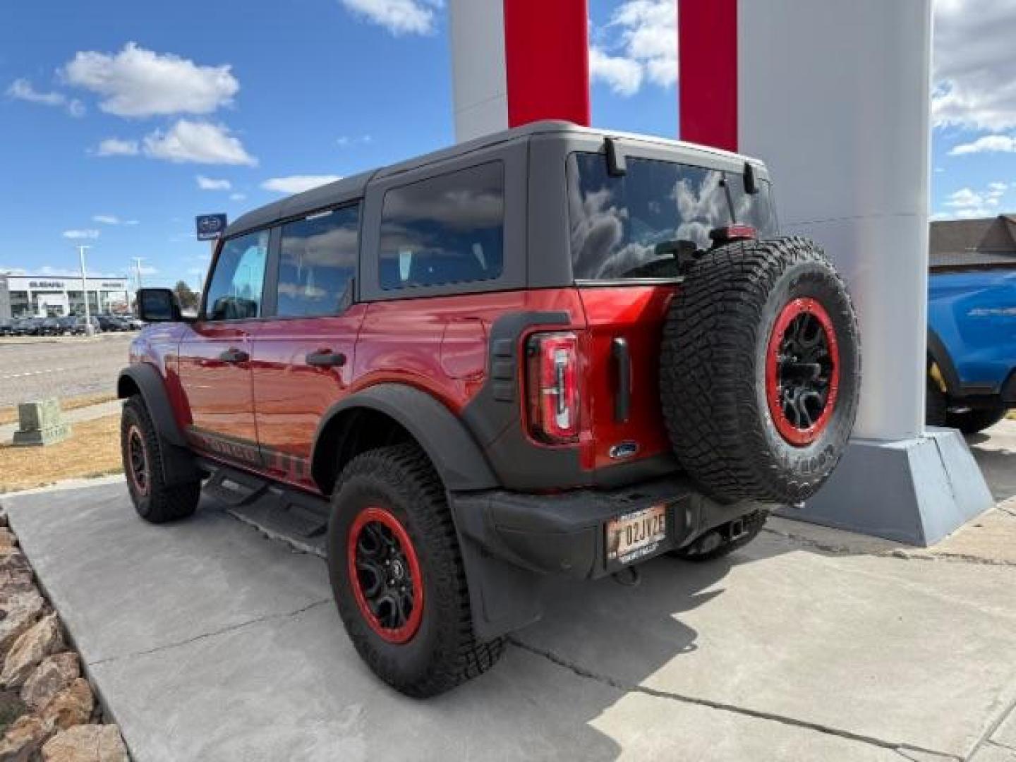 2024 RED /CLOTH FORD BRONCO BADLANDS (1FMEE9BP2RL) with an 2.7 engine, AUTOMATIC transmission, located at 1235 N Woodruff Ave., Idaho Falls, 83401, (208) 523-1053, 43.507172, -112.000488 - At Timberline Auto, finding a great deal on your next vehicle is always easy! Our experienced sales staff's goal is to help find you the right vehicle at the right price! Our knowledgeable finance department has options for almost any credit score. We offer extended service contract options to prote - Photo#2