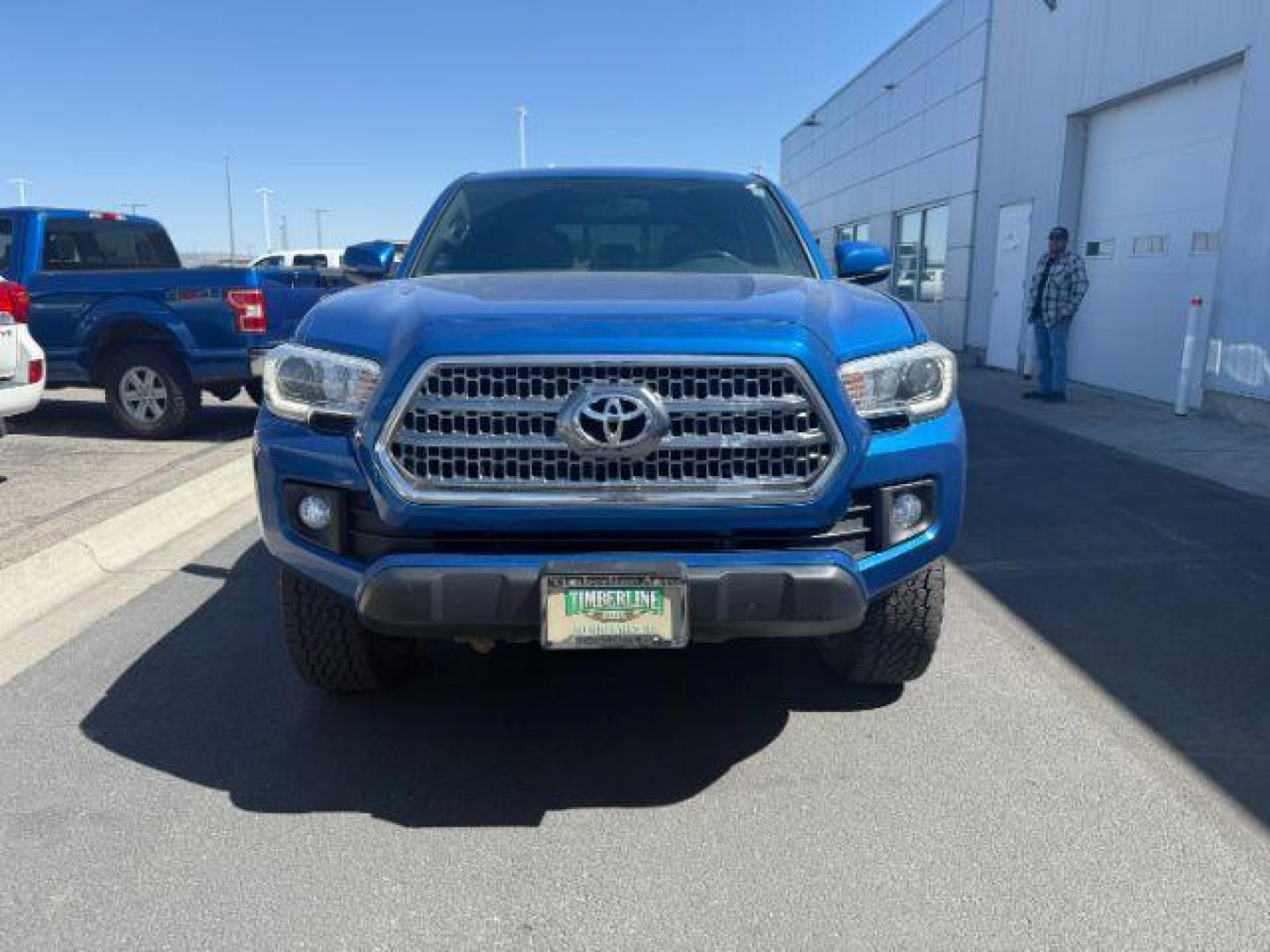 2017 Blazing Blue Pearl /Cement Gray Toyota Tacoma SR5 V6 | TRD Sport | TRD Off Road (3TMDZ5BN3HM) with an 3.5L V-6 port/direct injection engine, AUTOMATIC transmission, located at 1235 N Woodruff Ave., Idaho Falls, 83401, (208) 523-1053, 43.507172, -112.000488 - At Timberline Auto, finding a great deal on your next vehicle is always easy! Our experienced sales staff's goal is to help find you the right vehicle at the right price! Our knowledgeable finance department has options for almost any credit score. We offer extended service contract options to prote - Photo#7