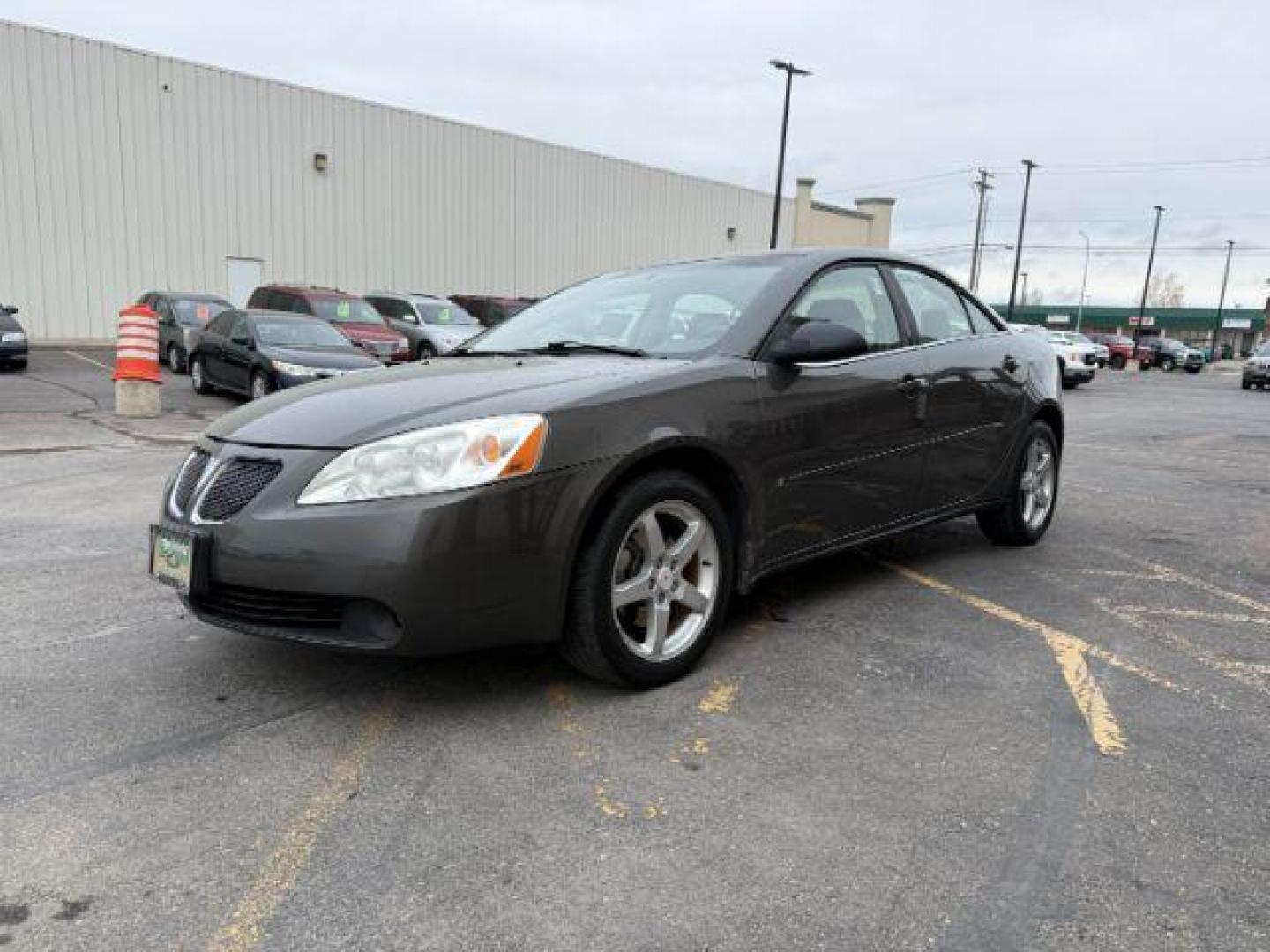 2007 GRAY /CLOTH Pontiac G6 BASE (1G2ZG58N174) with an V6 3.5L engine, AUTOMATIC transmission, located at 1235 N Woodruff Ave., Idaho Falls, 83401, (208) 523-1053, 43.507172, -112.000488 - Photo#0