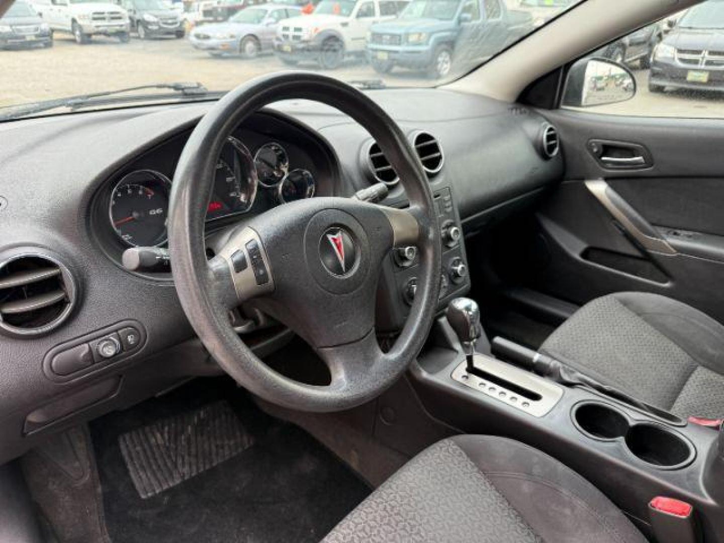 2007 GRAY /CLOTH Pontiac G6 BASE (1G2ZG58N174) with an V6 3.5L engine, AUTOMATIC transmission, located at 1235 N Woodruff Ave., Idaho Falls, 83401, (208) 523-1053, 43.507172, -112.000488 - Photo#9