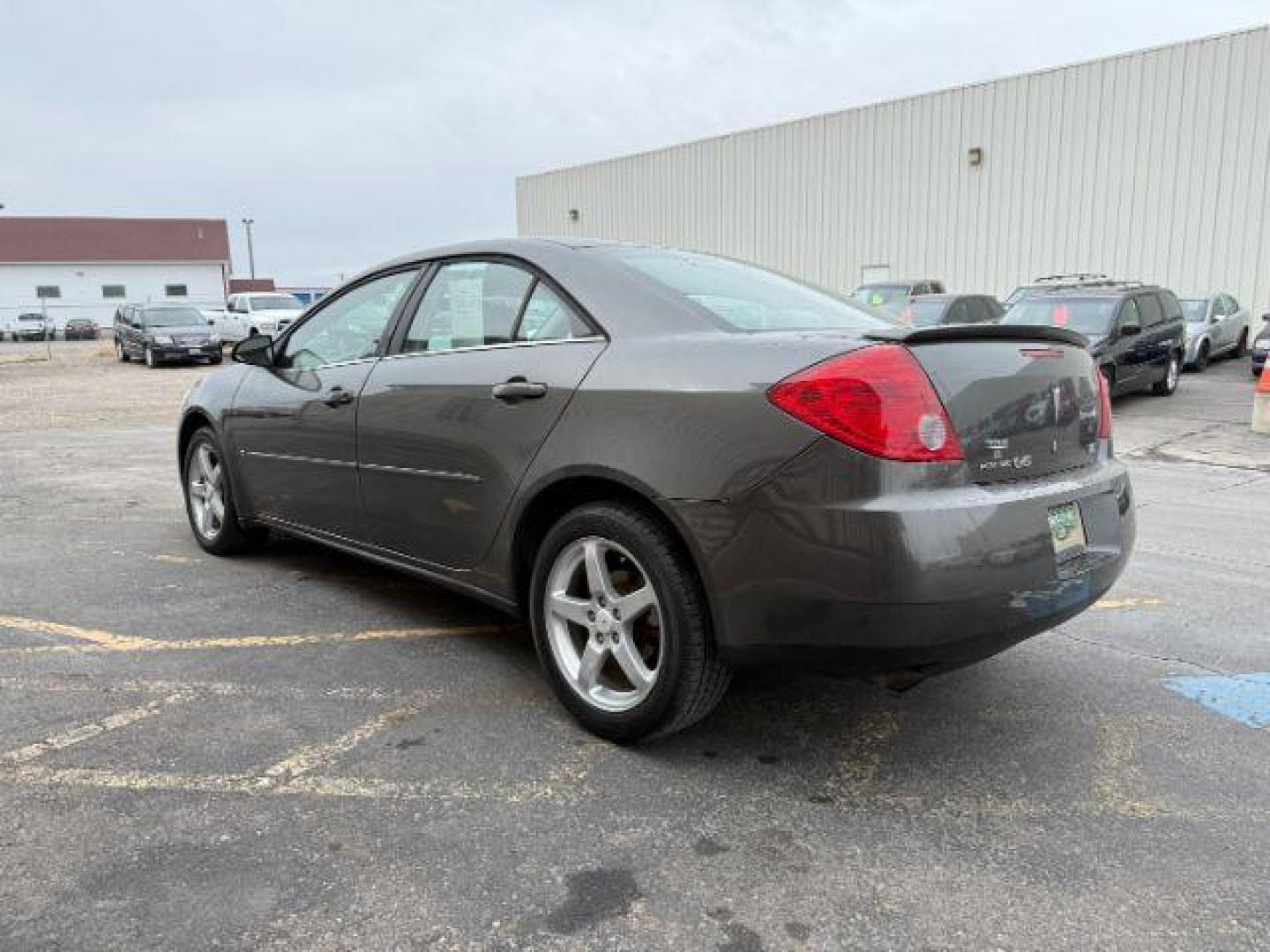 2007 GRAY /CLOTH Pontiac G6 BASE (1G2ZG58N174) with an V6 3.5L engine, AUTOMATIC transmission, located at 1235 N Woodruff Ave., Idaho Falls, 83401, (208) 523-1053, 43.507172, -112.000488 - Photo#1