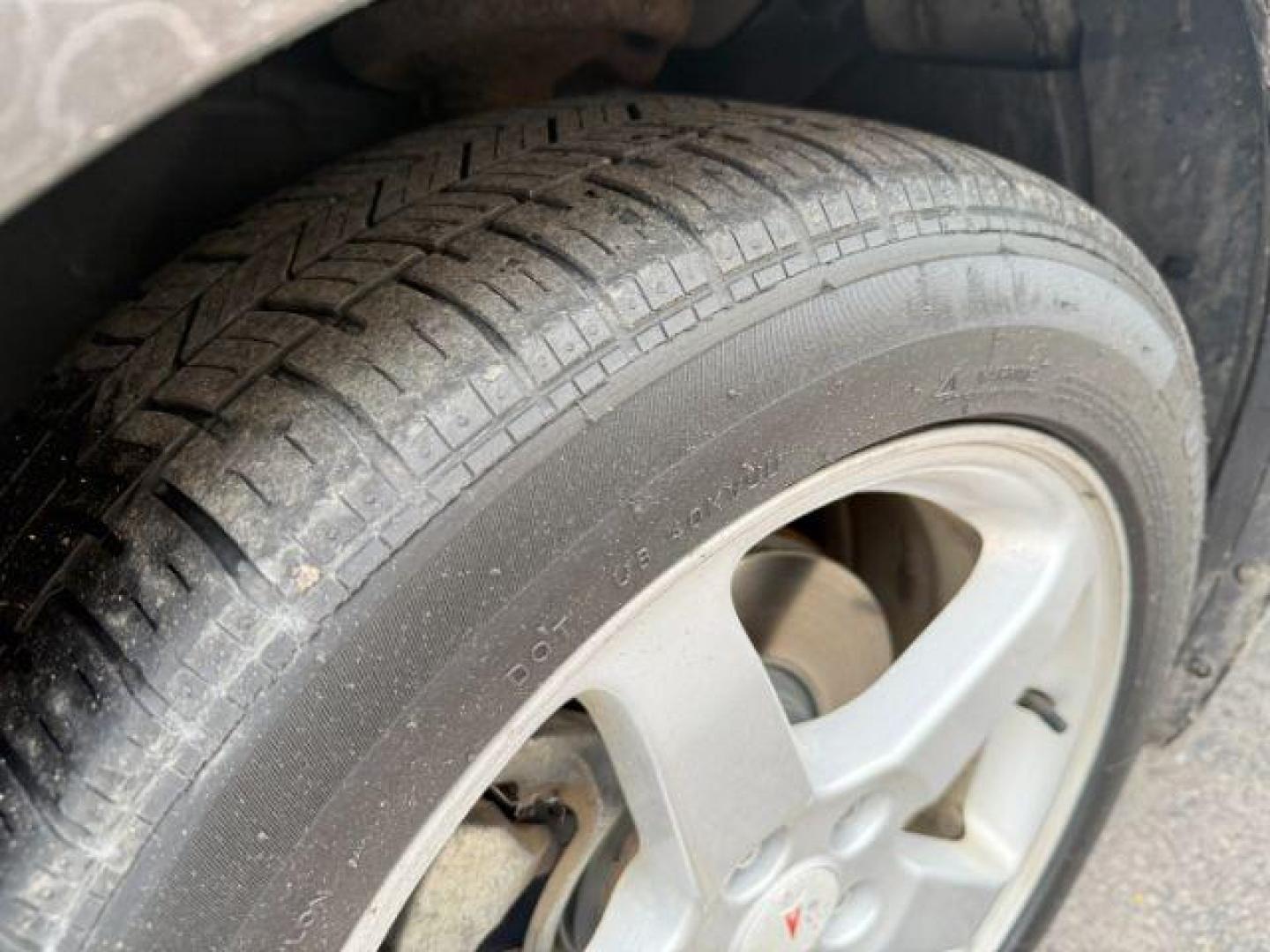 2007 GRAY /CLOTH Pontiac G6 BASE (1G2ZG58N174) with an V6 3.5L engine, AUTOMATIC transmission, located at 1235 N Woodruff Ave., Idaho Falls, 83401, (208) 523-1053, 43.507172, -112.000488 - Photo#7