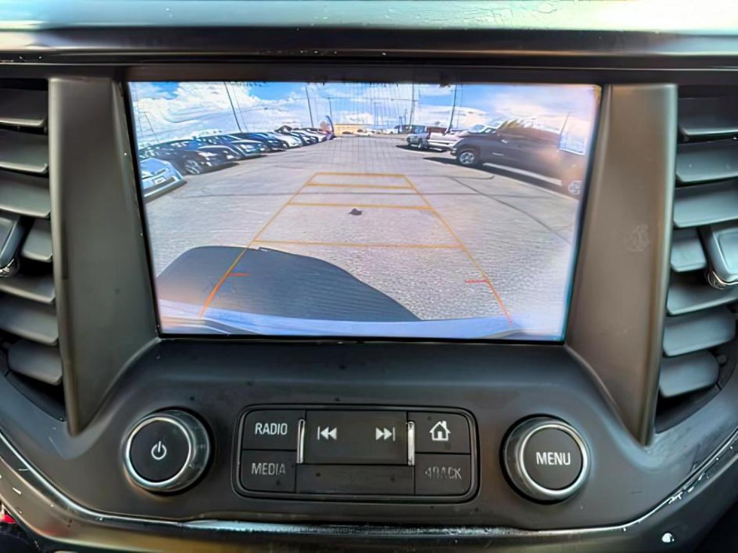 2018 Summit White /Jet Black GMC Acadia (1GKKNULS6JZ) with an 36L V-6 gasoline direct injection engine, Automatic transmission, located at 1175 N Woodruff Ave, Idaho Falls, ID, 83401, 43.506901, -111.999657 - At Timberline Auto, finding a great deal on your next vehicle is always easy! Our experienced sales staff's goal is to help find you the right vehicle at the right price! Our knowledgeable finance department has options for almost any credit score. We offer extended service contract options to prote - Photo#13