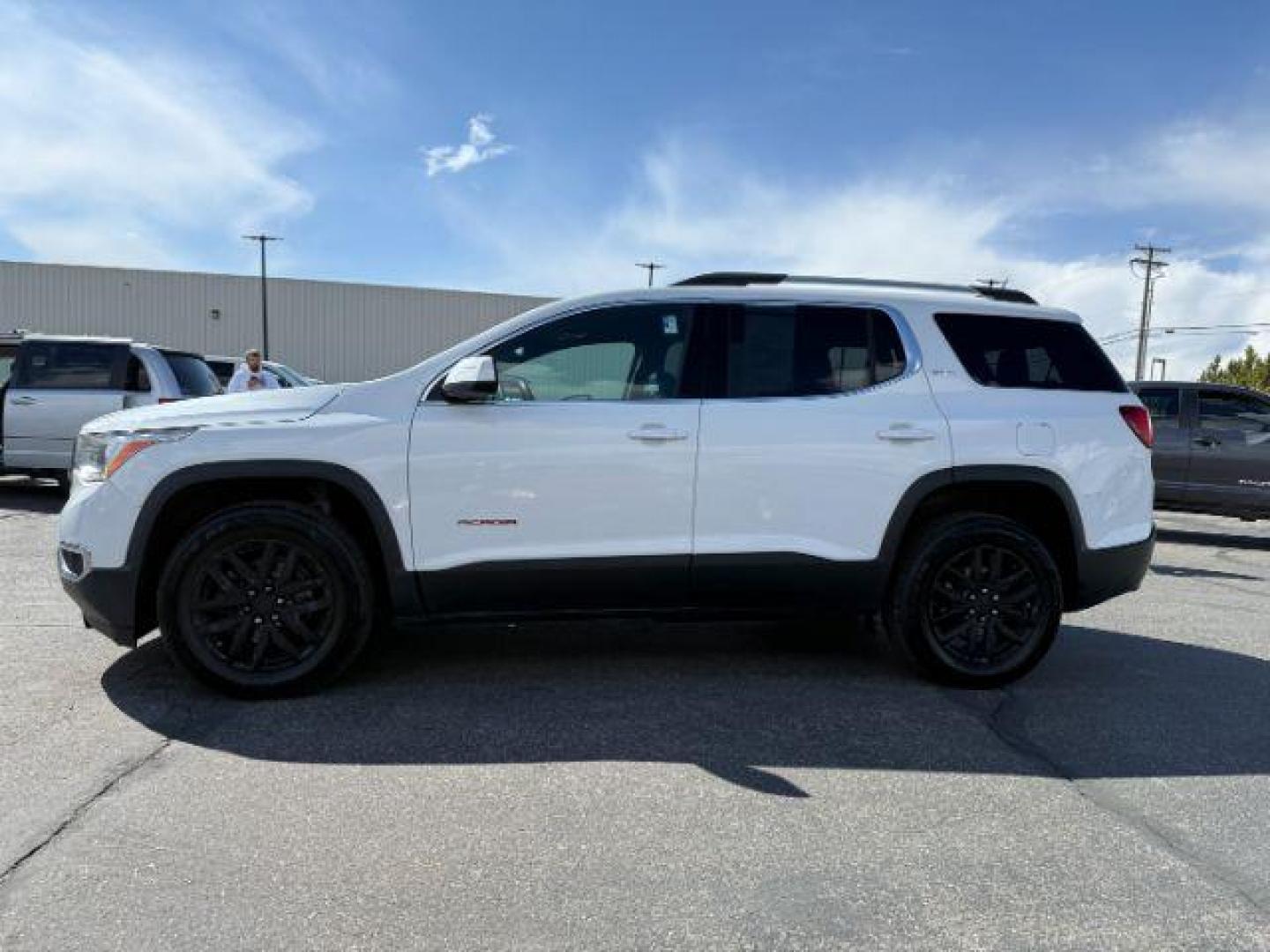 2018 Summit White /Jet Black GMC Acadia SLT-1 (1GKKNULS6JZ) with an 3.6L V-6 gasoline direct injection engine, AUTOMATIC transmission, located at 1235 N Woodruff Ave., Idaho Falls, 83401, (208) 523-1053, 43.507172, -112.000488 - At Timberline Auto, finding a great deal on your next vehicle is always easy! Our experienced sales staff's goal is to help find you the right vehicle at the right price! Our knowledgeable finance department has options for almost any credit score. We offer extended service contract options to prote - Photo#1