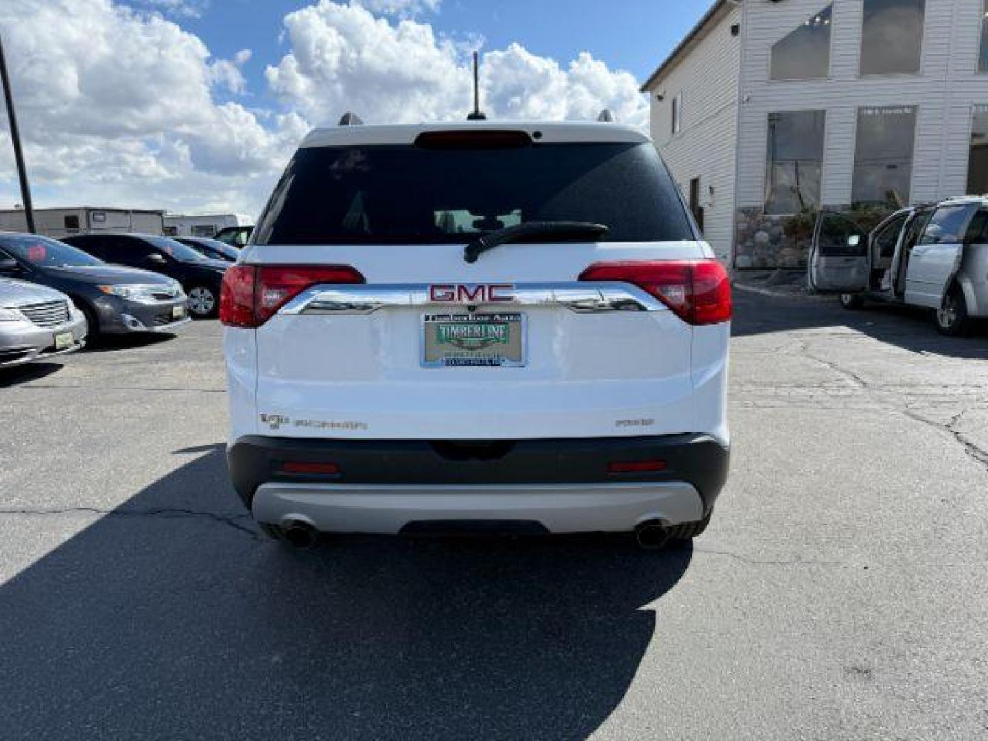 2018 Summit White /Jet Black GMC Acadia SLT-1 (1GKKNULS6JZ) with an 3.6L V-6 gasoline direct injection engine, AUTOMATIC transmission, located at 1235 N Woodruff Ave., Idaho Falls, 83401, (208) 523-1053, 43.507172, -112.000488 - At Timberline Auto, finding a great deal on your next vehicle is always easy! Our experienced sales staff's goal is to help find you the right vehicle at the right price! Our knowledgeable finance department has options for almost any credit score. We offer extended service contract options to prote - Photo#3