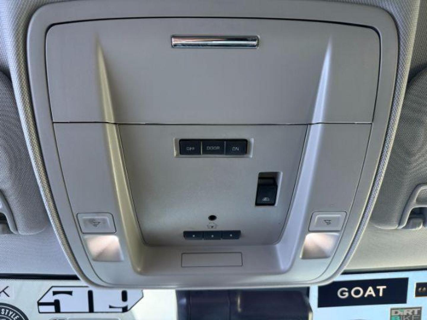 2015 Onyx Black /Jet Black GMC Sierra 2500HD Denali (1GT120E84FF) with an Duramax 6.6L V-8 diesel direct injection engine, AUTOMATIC transmission, located at 1235 N Woodruff Ave., Idaho Falls, 83401, (208) 523-1053, 43.507172, -112.000488 - At Timberline Auto, finding a great deal on your next vehicle is always easy! Our experienced sales staff's goal is to help find you the right vehicle at the right price! Our knowledgeable finance department has options for almost any credit score. We offer extended service contract options to prote - Photo#14