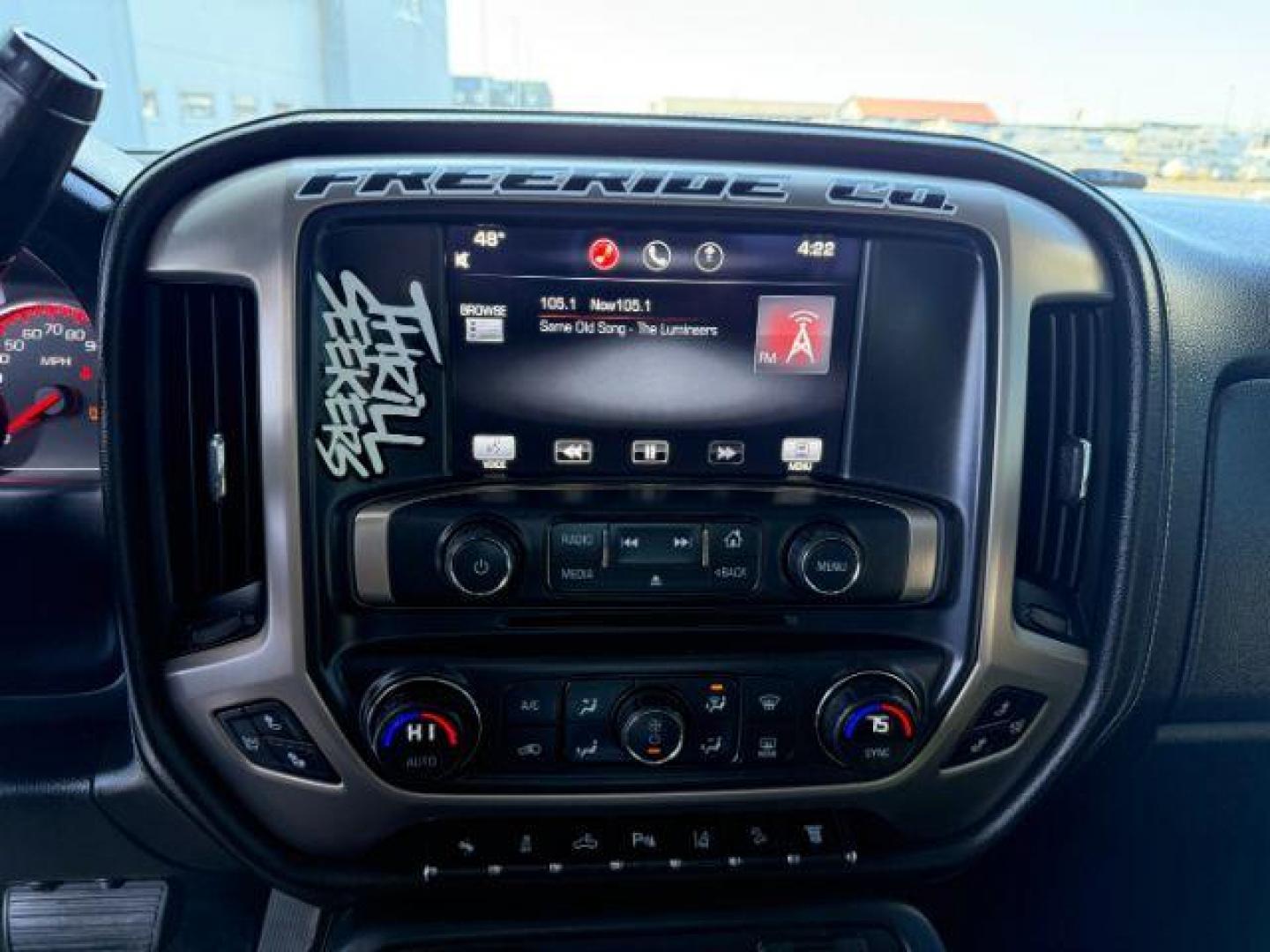 2015 Onyx Black /Jet Black GMC Sierra 2500HD Denali (1GT120E84FF) with an Duramax 6.6L V-8 diesel direct injection engine, AUTOMATIC transmission, located at 1235 N Woodruff Ave., Idaho Falls, 83401, (208) 523-1053, 43.507172, -112.000488 - At Timberline Auto, finding a great deal on your next vehicle is always easy! Our experienced sales staff's goal is to help find you the right vehicle at the right price! Our knowledgeable finance department has options for almost any credit score. We offer extended service contract options to prote - Photo#12