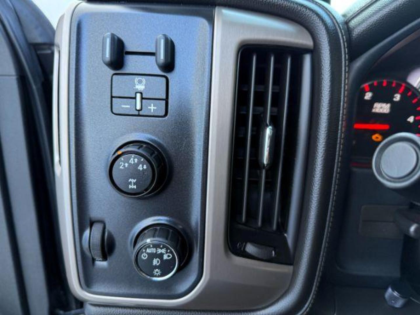 2015 Onyx Black /Jet Black GMC Sierra 2500HD Denali (1GT120E84FF) with an Duramax 6.6L V-8 diesel direct injection engine, AUTOMATIC transmission, located at 1235 N Woodruff Ave., Idaho Falls, 83401, (208) 523-1053, 43.507172, -112.000488 - At Timberline Auto, finding a great deal on your next vehicle is always easy! Our experienced sales staff's goal is to help find you the right vehicle at the right price! Our knowledgeable finance department has options for almost any credit score. We offer extended service contract options to prote - Photo#15
