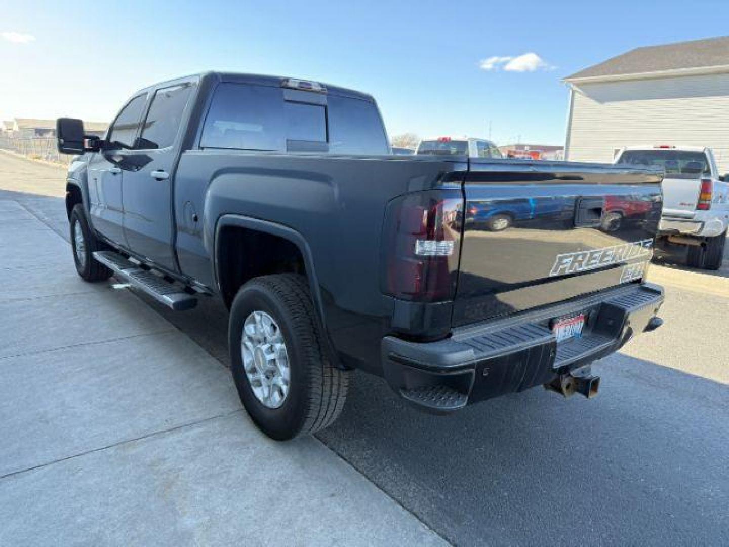 2015 Onyx Black /Jet Black GMC Sierra 2500HD Denali (1GT120E84FF) with an Duramax 6.6L V-8 diesel direct injection engine, AUTOMATIC transmission, located at 1235 N Woodruff Ave., Idaho Falls, 83401, (208) 523-1053, 43.507172, -112.000488 - At Timberline Auto, finding a great deal on your next vehicle is always easy! Our experienced sales staff's goal is to help find you the right vehicle at the right price! Our knowledgeable finance department has options for almost any credit score. We offer extended service contract options to prote - Photo#1