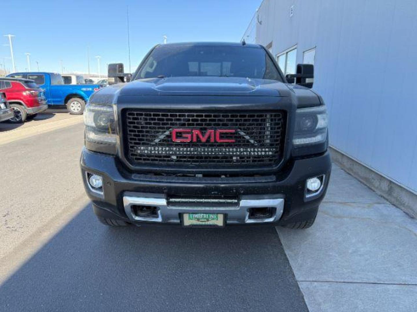 2015 Onyx Black /Jet Black GMC Sierra 2500HD Denali (1GT120E84FF) with an Duramax 6.6L V-8 diesel direct injection engine, AUTOMATIC transmission, located at 1235 N Woodruff Ave., Idaho Falls, 83401, (208) 523-1053, 43.507172, -112.000488 - At Timberline Auto, finding a great deal on your next vehicle is always easy! Our experienced sales staff's goal is to help find you the right vehicle at the right price! Our knowledgeable finance department has options for almost any credit score. We offer extended service contract options to prote - Photo#7