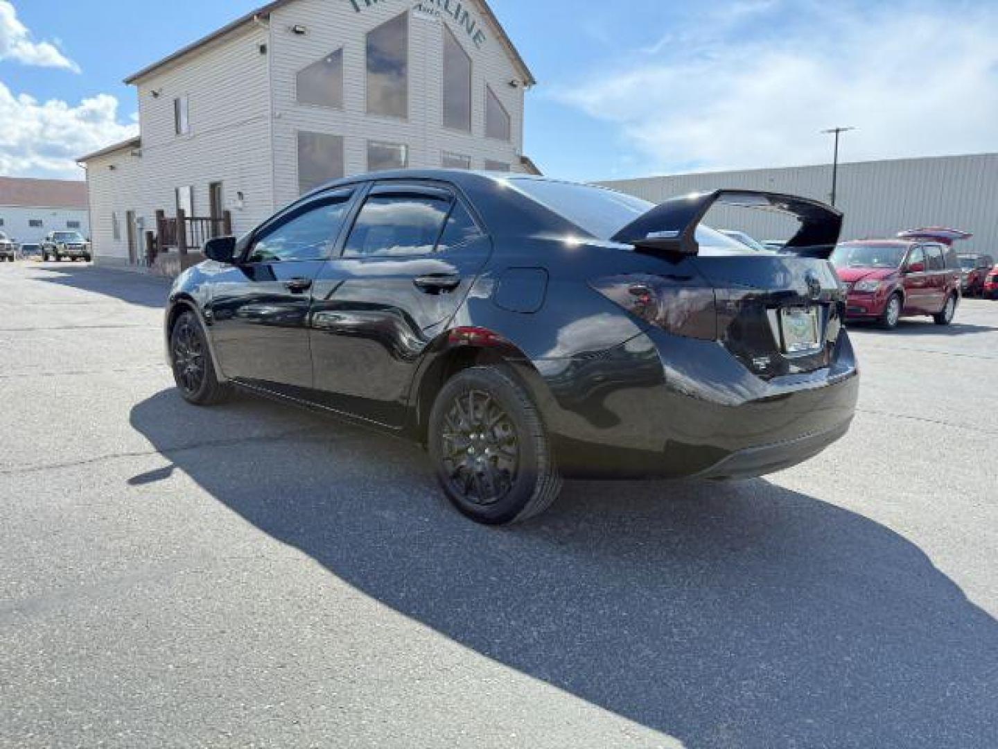2018 BLACK /Steel Gray Toyota Corolla SE (2T1BURHE6JC) with an 1.8L I-4 DOHC engine, AUTOMATIC transmission, located at 1235 N Woodruff Ave., Idaho Falls, 83401, (208) 523-1053, 43.507172, -112.000488 - At Timberline Auto, finding a great deal on your next vehicle is always easy! Our experienced sales staff's goal is to help find you the right vehicle at the right price! Our knowledgeable finance department has options for almost any credit score. We offer extended service contract options to prote - Photo#2