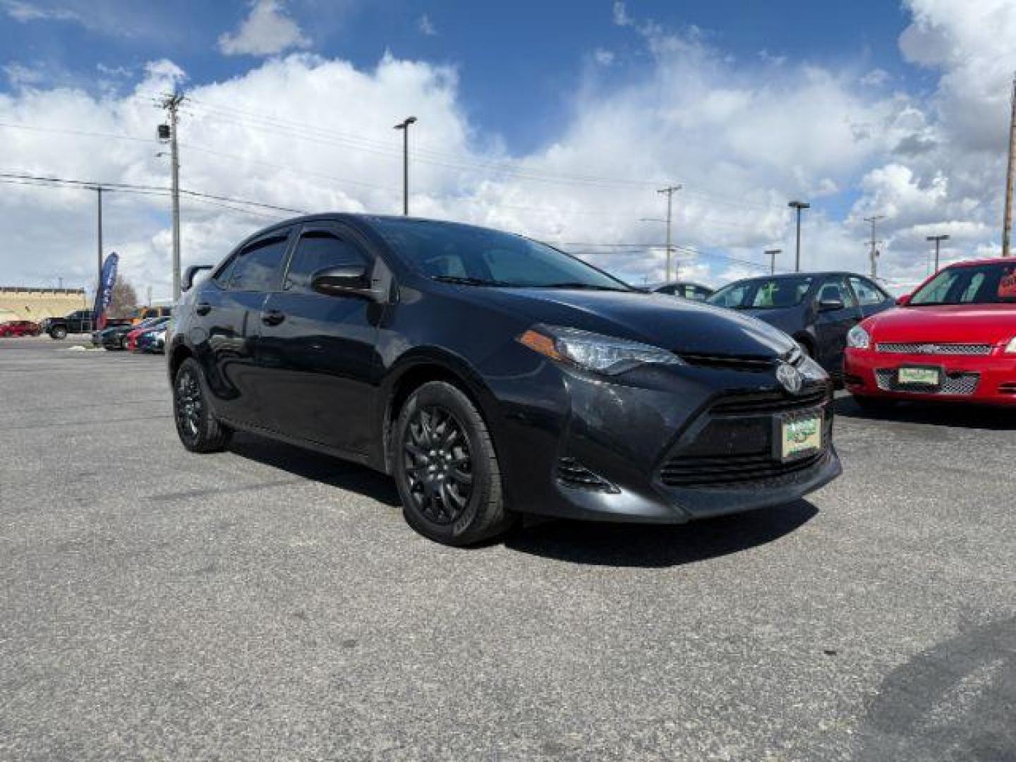 2018 BLACK /Steel Gray Toyota Corolla SE (2T1BURHE6JC) with an 1.8L I-4 DOHC engine, AUTOMATIC transmission, located at 1235 N Woodruff Ave., Idaho Falls, 83401, (208) 523-1053, 43.507172, -112.000488 - At Timberline Auto, finding a great deal on your next vehicle is always easy! Our experienced sales staff's goal is to help find you the right vehicle at the right price! Our knowledgeable finance department has options for almost any credit score. We offer extended service contract options to prote - Photo#6