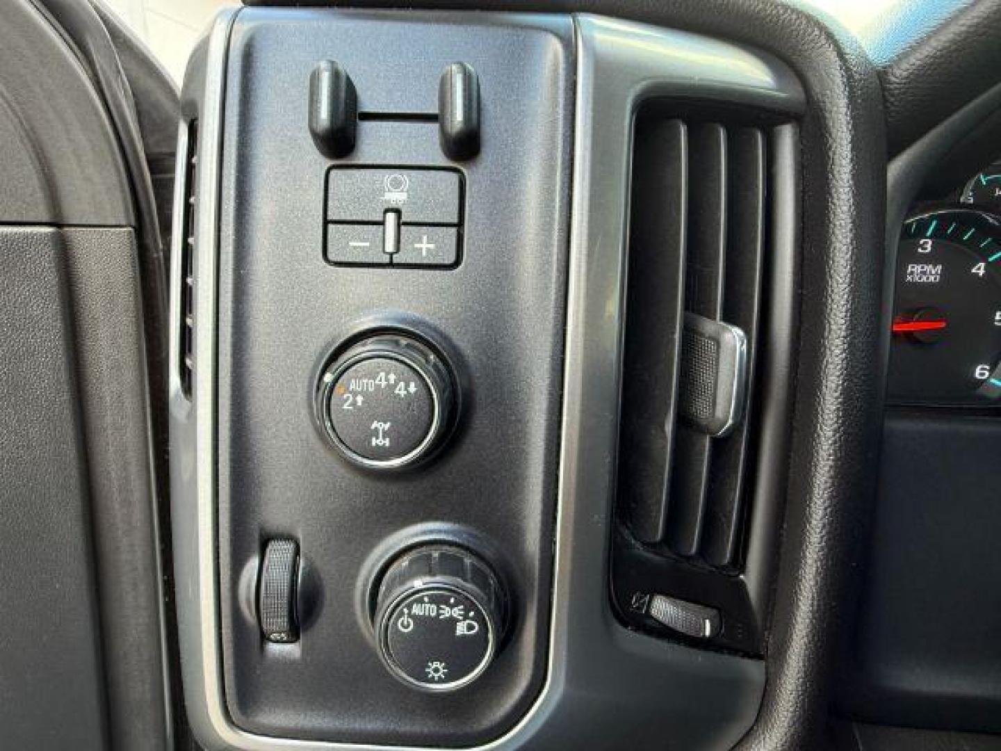 2017 Silver Ice Metallic /Jet Black Chevrolet Silverado 1500 1LT (3GCUKREC7HG) with an 5.3 engine, AUTOMATIC transmission, located at 1235 N Woodruff Ave., Idaho Falls, 83401, (208) 523-1053, 43.507172, -112.000488 - At Timberline Auto, finding a great deal on your next vehicle is always easy! Our experienced sales staff's goal is to help find you the right vehicle at the right price! Our knowledgeable finance department has options for almost any credit score. We offer extended service contract options to prote - Photo#15