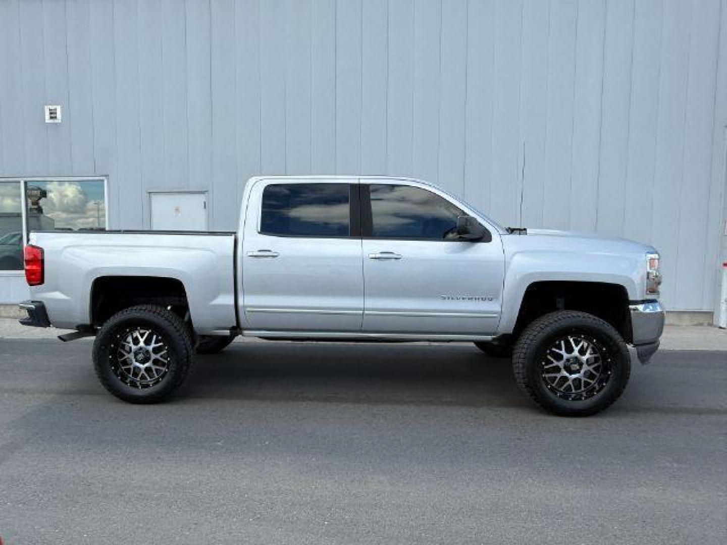 2017 Silver Ice Metallic /Jet Black Chevrolet Silverado 1500 1LT (3GCUKREC7HG) with an 5.3 engine, AUTOMATIC transmission, located at 1235 N Woodruff Ave., Idaho Falls, 83401, (208) 523-1053, 43.507172, -112.000488 - At Timberline Auto, finding a great deal on your next vehicle is always easy! Our experienced sales staff's goal is to help find you the right vehicle at the right price! Our knowledgeable finance department has options for almost any credit score. We offer extended service contract options to prote - Photo#6