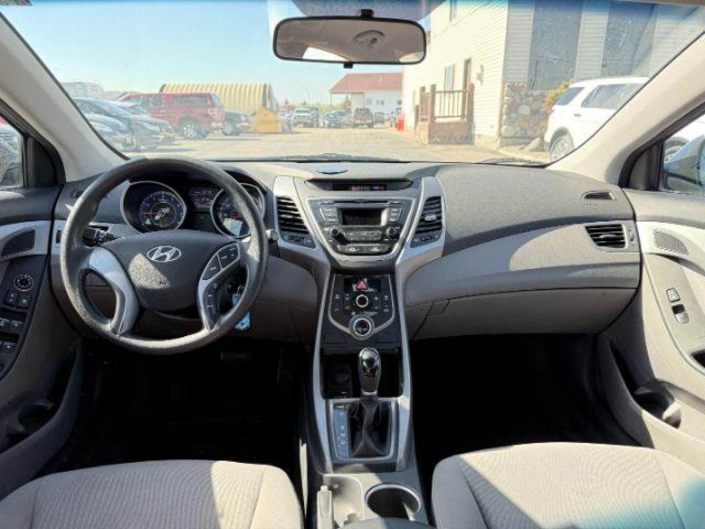 2015 BLUE /GRAY Hyundai Elantra SE (KMHDH4AE1FU) with an 1.8 engine, AUTO transmission, located at 1235 N Woodruff Ave., Idaho Falls, 83401, (208) 523-1053, 43.507172, -112.000488 - At Timberline Auto, finding a great deal on your next vehicle is always easy! Our experienced sales staff's goal is to help find you the right vehicle at the right price! Our knowledgeable finance department has options for almost any credit score. We offer extended service contract options to prote - Photo#31