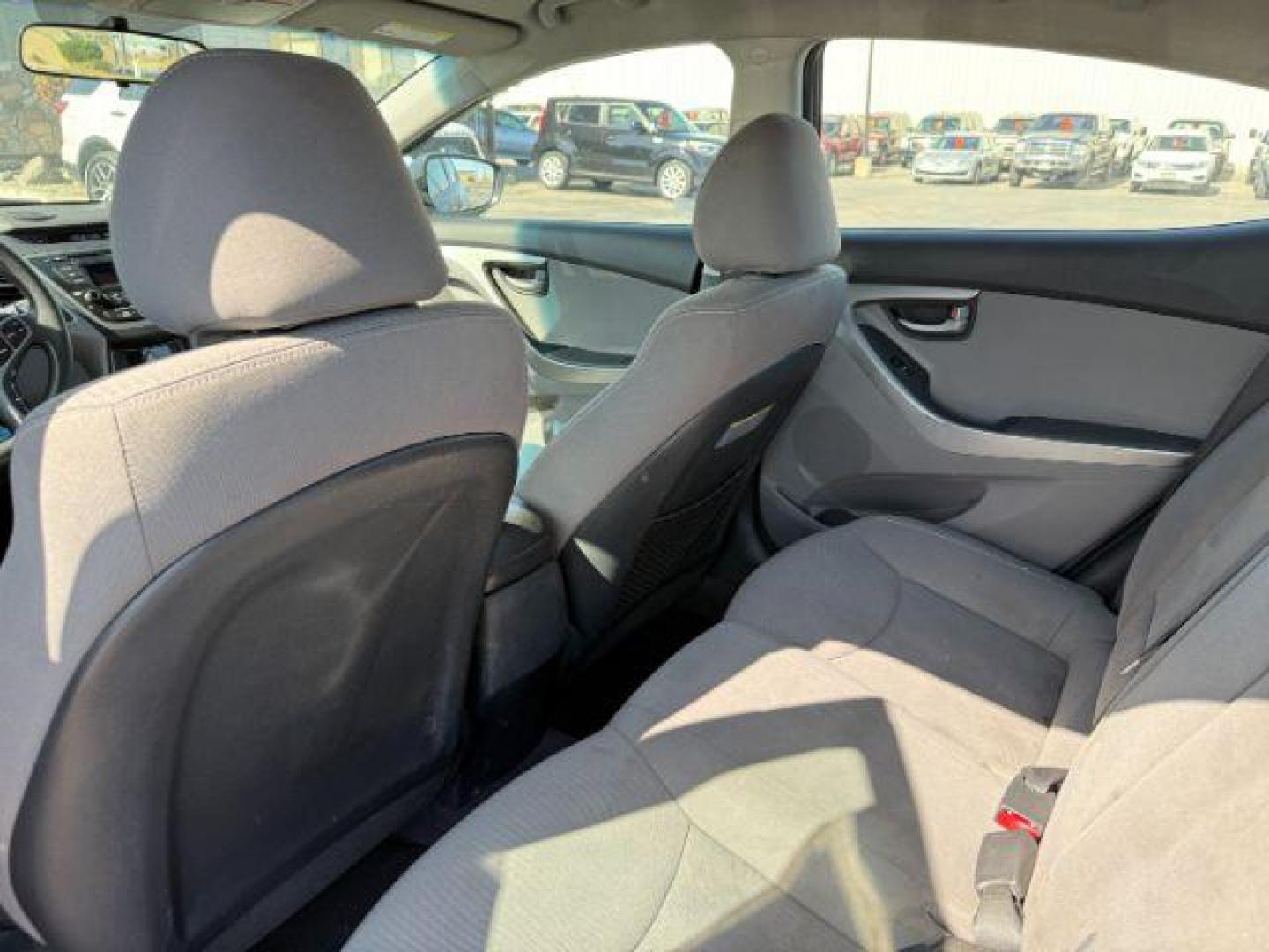 2015 BLUE /GRAY Hyundai Elantra SE (KMHDH4AE1FU) with an 1.8 engine, AUTO transmission, located at 1235 N Woodruff Ave., Idaho Falls, 83401, (208) 523-1053, 43.507172, -112.000488 - At Timberline Auto, finding a great deal on your next vehicle is always easy! Our experienced sales staff's goal is to help find you the right vehicle at the right price! Our knowledgeable finance department has options for almost any credit score. We offer extended service contract options to prote - Photo#32