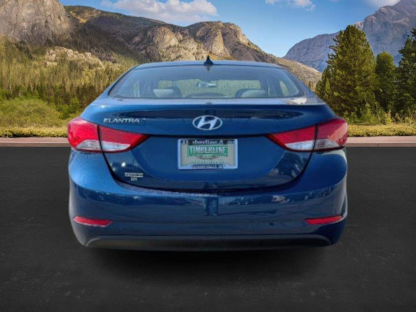 2015 BLUE /GRAY Hyundai Elantra SE (KMHDH4AE1FU) with an 1.8 engine, AUTO transmission, located at 1235 N Woodruff Ave., Idaho Falls, 83401, (208) 523-1053, 43.507172, -112.000488 - At Timberline Auto, finding a great deal on your next vehicle is always easy! Our experienced sales staff's goal is to help find you the right vehicle at the right price! Our knowledgeable finance department has options for almost any credit score. We offer extended service contract options to prote - Photo#3