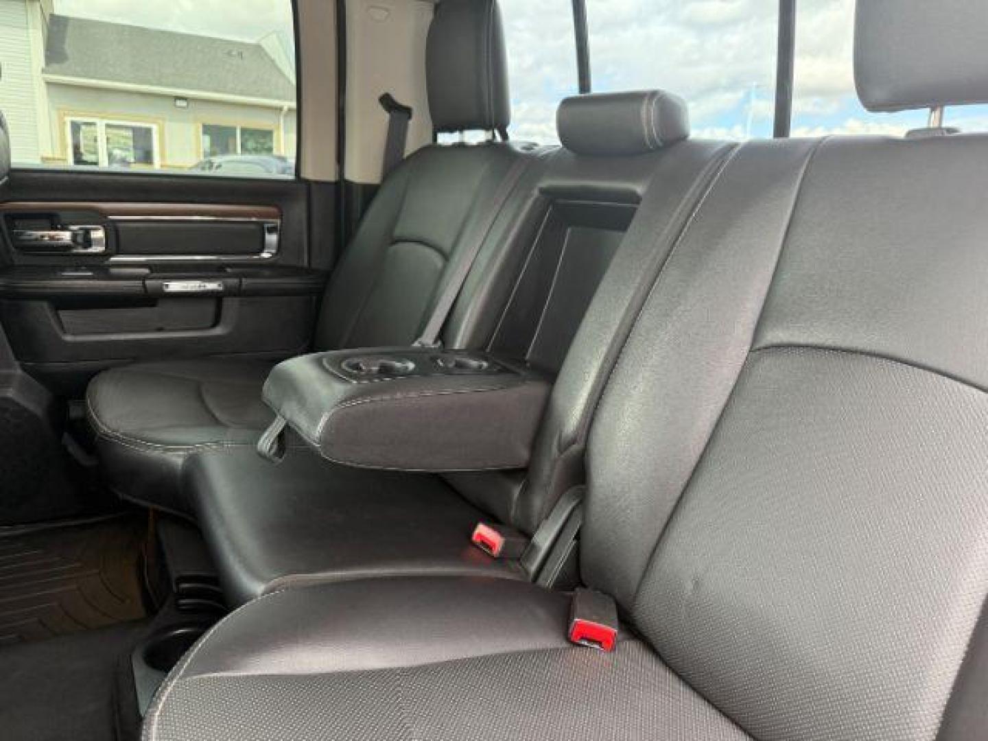 2017 RED /Black Ram 3500 Laramie Crew Cab 4x4 8' Box (3C63R3JL2HG) with an 6.7 engine, automatic transmission, located at 1235 N Woodruff Ave., Idaho Falls, 83401, (208) 523-1053, 43.507172, -112.000488 - At Timberline Auto, finding a great deal on your next vehicle is always easy! Our experienced sales staff's goal is to help find you the right vehicle at the right price! Our knowledgeable finance department has options for almost any credit score. We offer extended service contract options to prote - Photo#20
