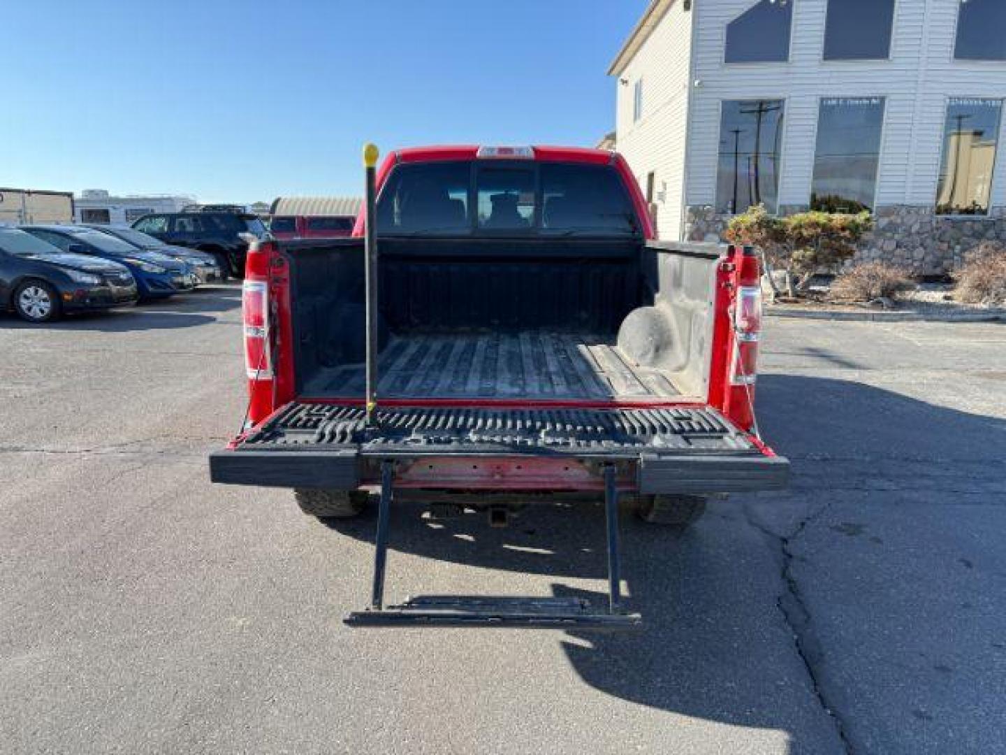 2013 Race Red /Steel Gray Ford F-150 XLT (1FTFW1EF1DF) with an 5L V-8 DOHC engine, AUTOMATIC transmission, located at 1235 N Woodruff Ave., Idaho Falls, 83401, (208) 523-1053, 43.507172, -112.000488 - At Timberline Auto, finding a great deal on your next vehicle is always easy! Our experienced sales staff's goal is to help find you the right vehicle at the right price! Our knowledgeable finance department has options for almost any credit score. We offer extended service contract options to prote - Photo#4