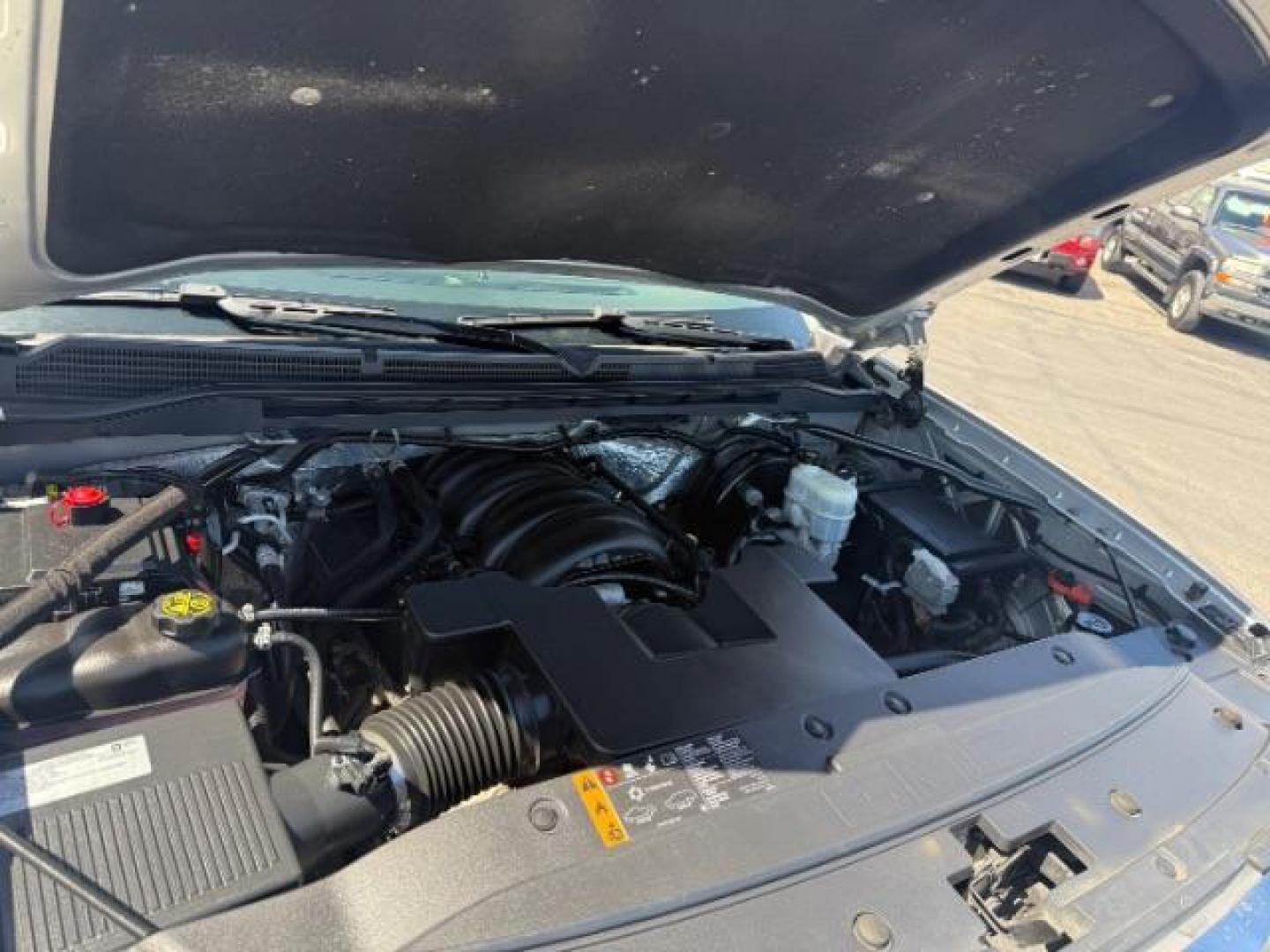 2018 Quicksilver Metallic /Jet Black GMC Sierra 1500 SLE (3GTU2MEC6JG) with an EcoTec3 4.3L V-6 gasoline direct injection engine, AUTOMATIC transmission, located at 1235 N Woodruff Ave., Idaho Falls, 83401, (208) 523-1053, 43.507172, -112.000488 - At Timberline Auto, finding a great deal on your next vehicle is always easy! Our experienced sales staff's goal is to help find you the right vehicle at the right price! Our knowledgeable finance department has options for almost any credit score. We offer extended service contract options to prote - Photo#9