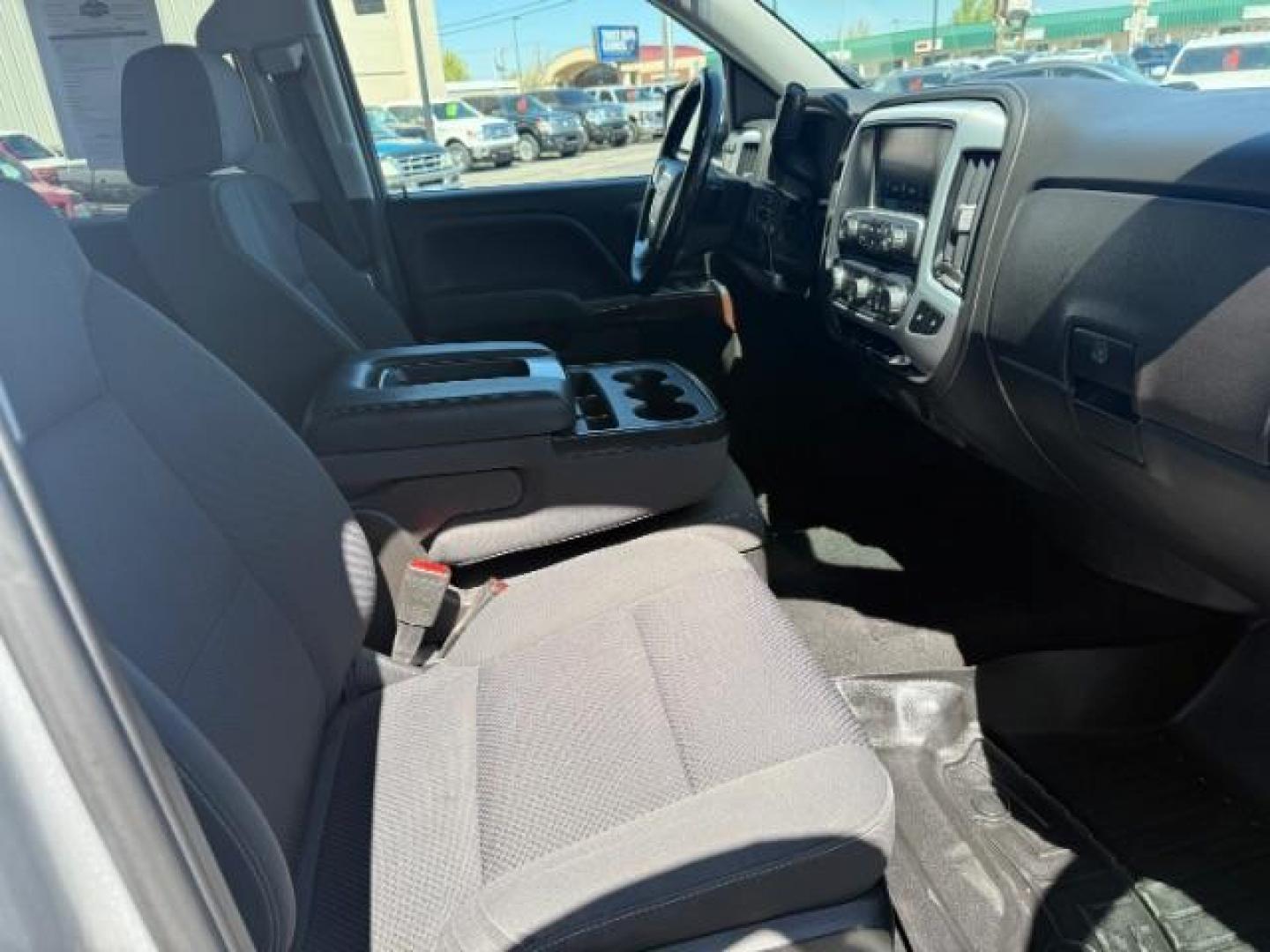 2018 Quicksilver Metallic /Jet Black GMC Sierra 1500 SLE (3GTU2MEC6JG) with an EcoTec3 4.3L V-6 gasoline direct injection engine, AUTOMATIC transmission, located at 1235 N Woodruff Ave., Idaho Falls, 83401, (208) 523-1053, 43.507172, -112.000488 - At Timberline Auto, finding a great deal on your next vehicle is always easy! Our experienced sales staff's goal is to help find you the right vehicle at the right price! Our knowledgeable finance department has options for almost any credit score. We offer extended service contract options to prote - Photo#13