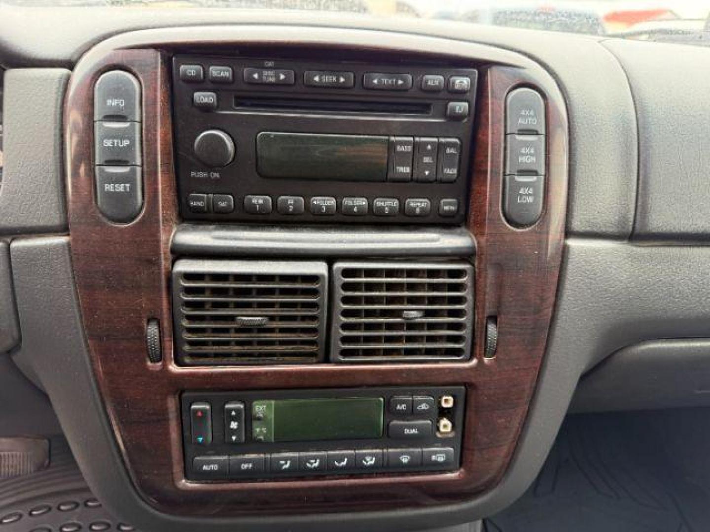 2005 BEIGE /Midnight Gray Ford Explorer Limited (1FMZU75W85Z) with an Triton 4.6L V-8 regular unleaded engine, AUTOMATIC transmission, located at 1235 N Woodruff Ave., Idaho Falls, 83401, (208) 523-1053, 43.507172, -112.000488 - Photo#10