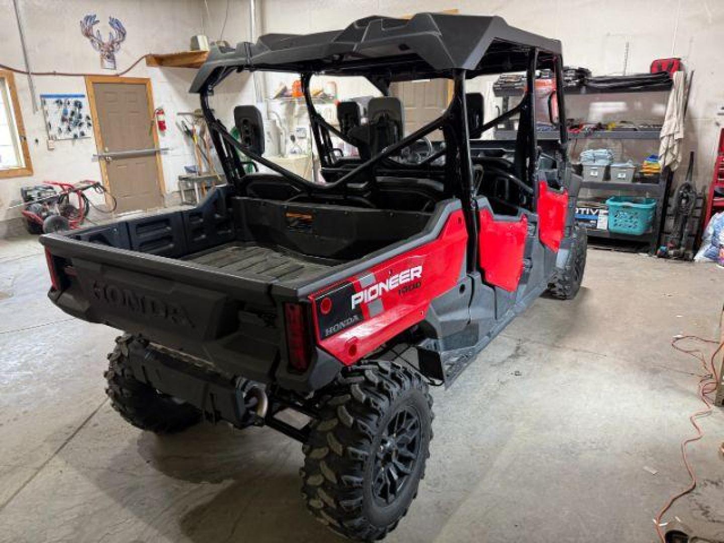 2023 RED /BASE HONDA PIONEER 1000 (1HFVE0848P4) with an 1000CC engine, AUTO transmission, located at 1235 N Woodruff Ave., Idaho Falls, 83401, (208) 523-1053, 43.507172, -112.000488 - At Timberline Auto, finding a great deal on your next vehicle is always easy! Our experienced sales staff's goal is to help find you the right vehicle at the right price! Our knowledgeable finance department has options for almost any credit score. We offer extended service contract options to prote - Photo#4