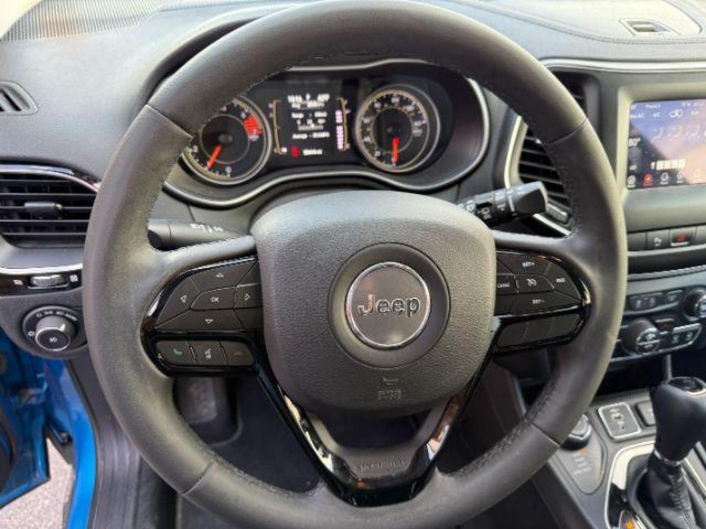 2020 Hydro Blue Pearlcoat /Black Jeep Cherokee Altitude 4X4 (1C4PJMLB9LD) with an 2L I-4 gasoline direct injection engine, AUTOMATIC transmission, located at 1235 N Woodruff Ave., Idaho Falls, 83401, (208) 523-1053, 43.507172, -112.000488 - At Timberline Auto, finding a great deal on your next vehicle is always easy! Our experienced sales staff's goal is to help find you the right vehicle at the right price! Our knowledgeable finance department has options for almost any credit score. We offer extended service contract options to prote - Photo#12
