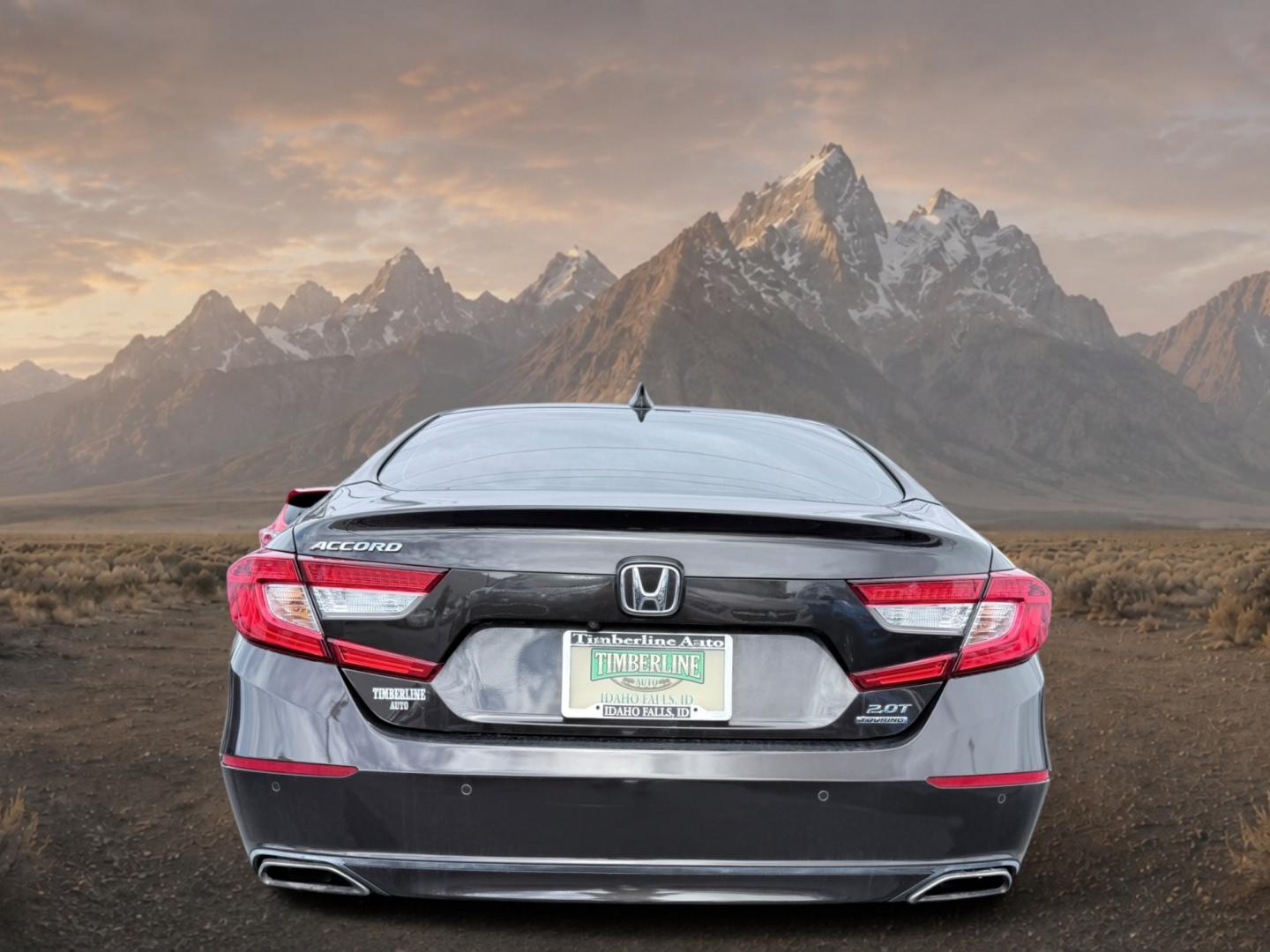 2018 Crystal Black Pearl /Black Honda Accord Touring 2.0T (1HGCV2F98JA) with an 4 Cyl, 2.0L engine, 10-speed automatic transmission, located at 1175 N Woodruff Ave, Idaho Falls, ID, 83401, 43.506901, -111.999657- Photo#3